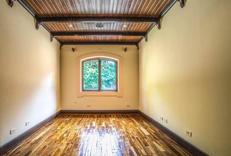 5 bed Single Family Homes For Sale in La Guacima, Alajuela - thumb 14