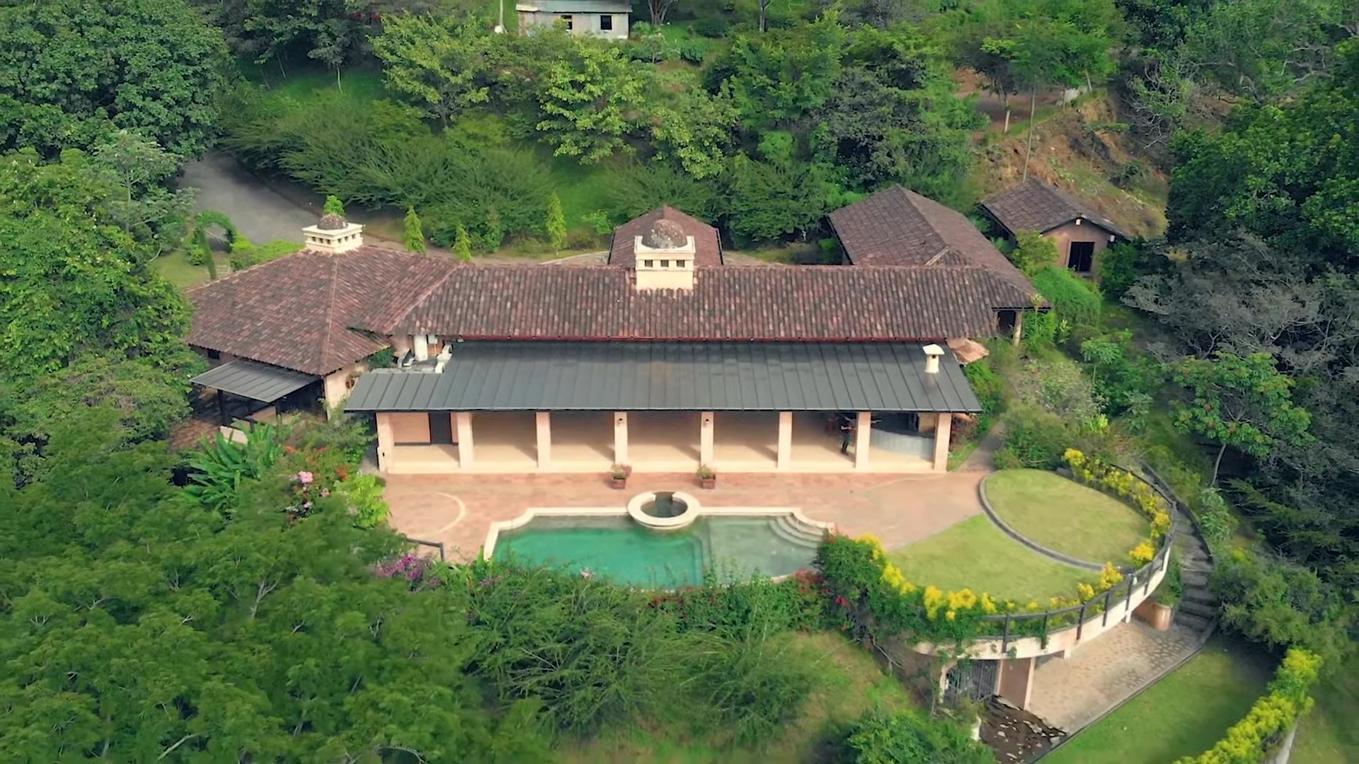 5 bed Single Family Homes For Sale in La Guacima, Alajuela - thumb 11