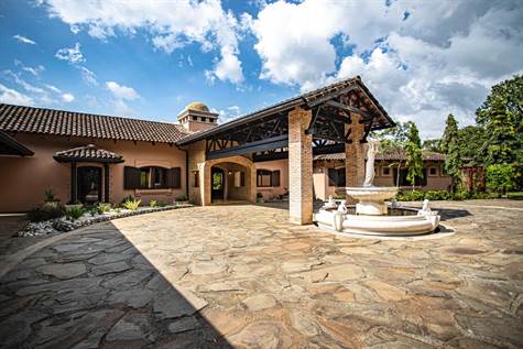 5 bed Single Family Homes For Sale in La Guacima, Alajuela - thumb 2