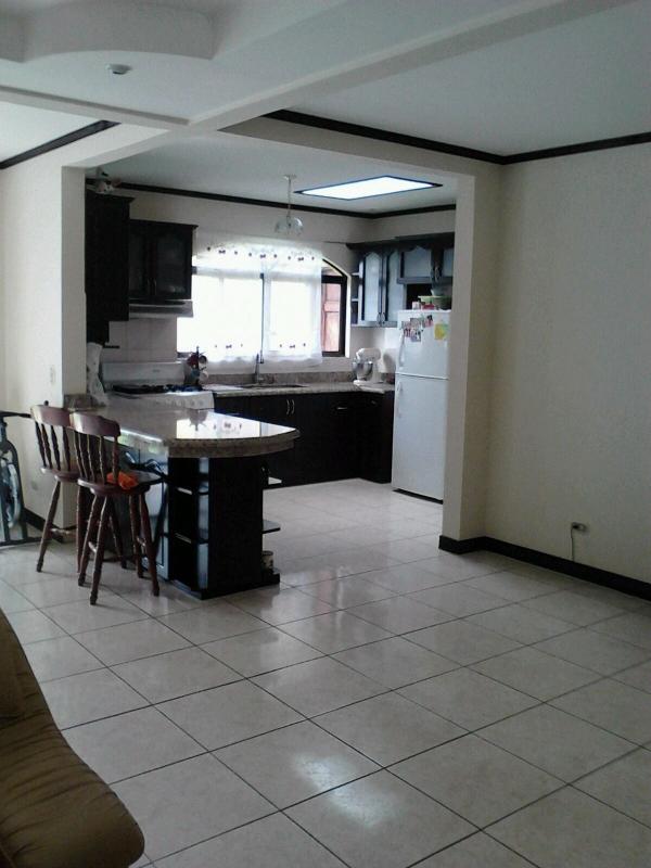 4 bed Single Family Homes For Sale in Curridabat, San Jose - thumb 4