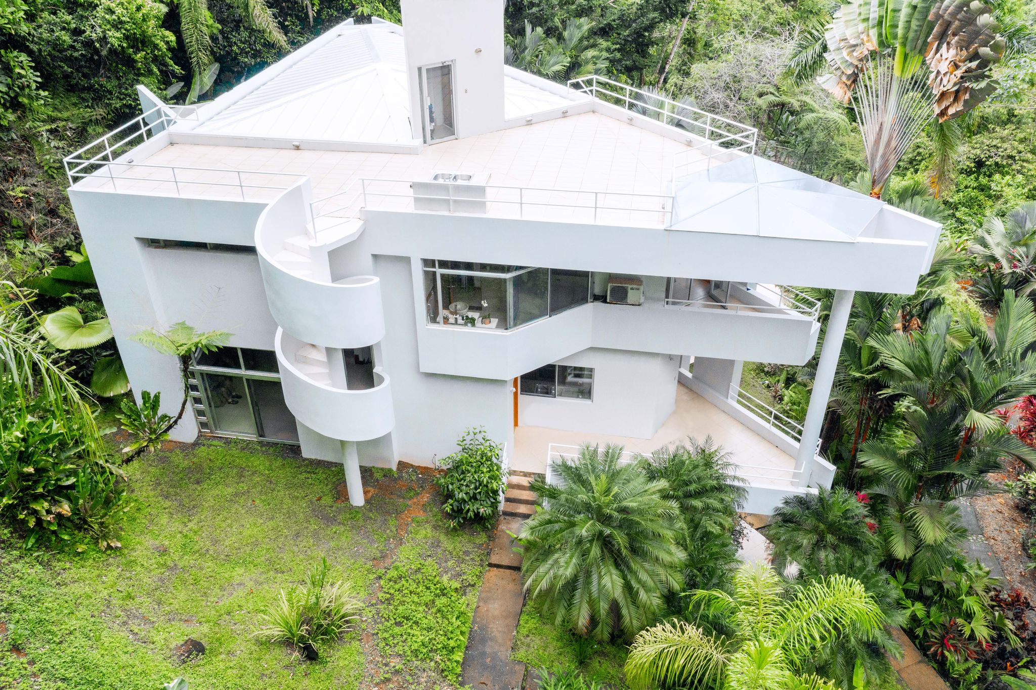 4 bed Single Family Homes For Sale in Puntarenas, Puntarenas - thumb 3