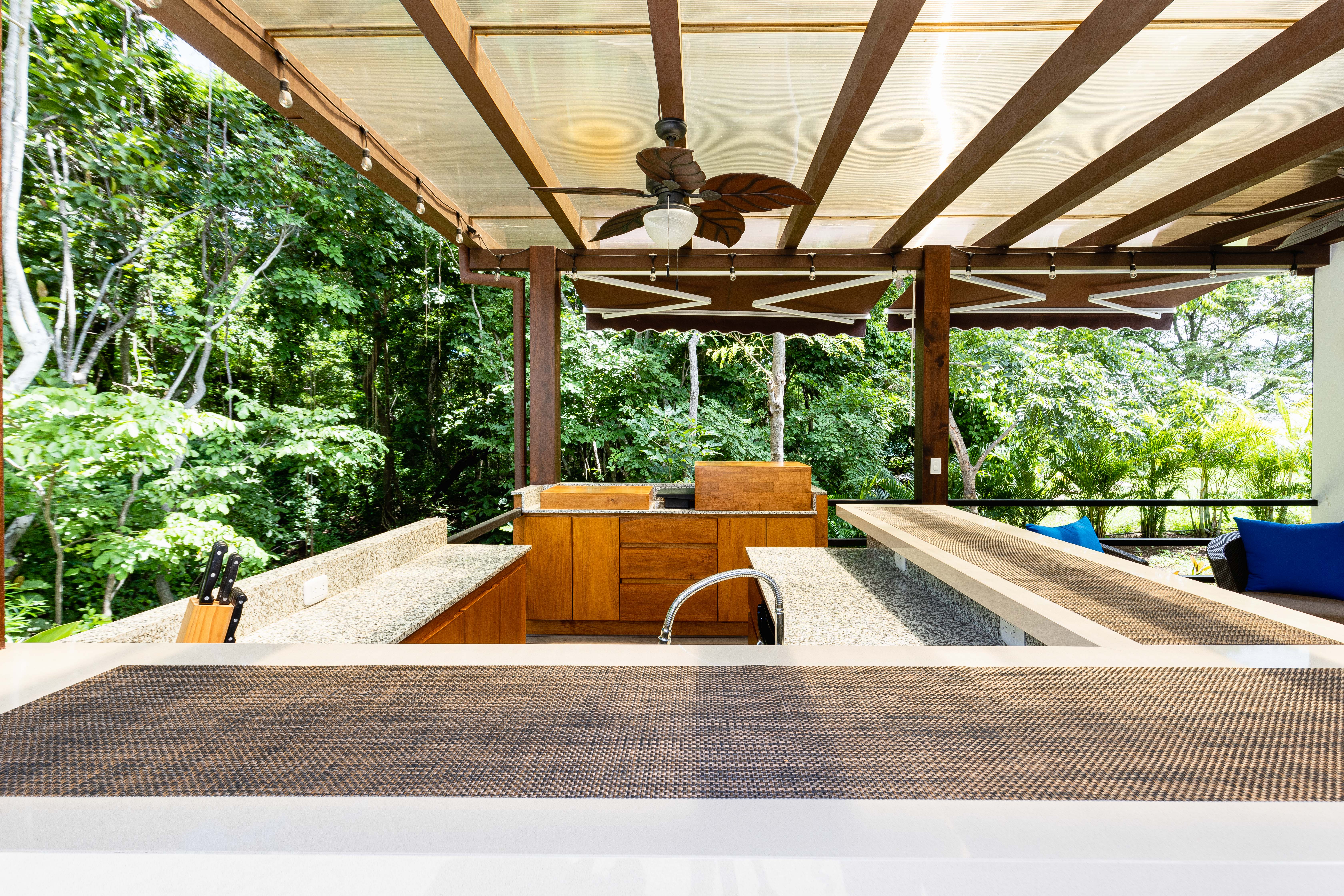 4 bed Single Family Homes For Sale in Playa Conchal, Guanacaste - thumb 18