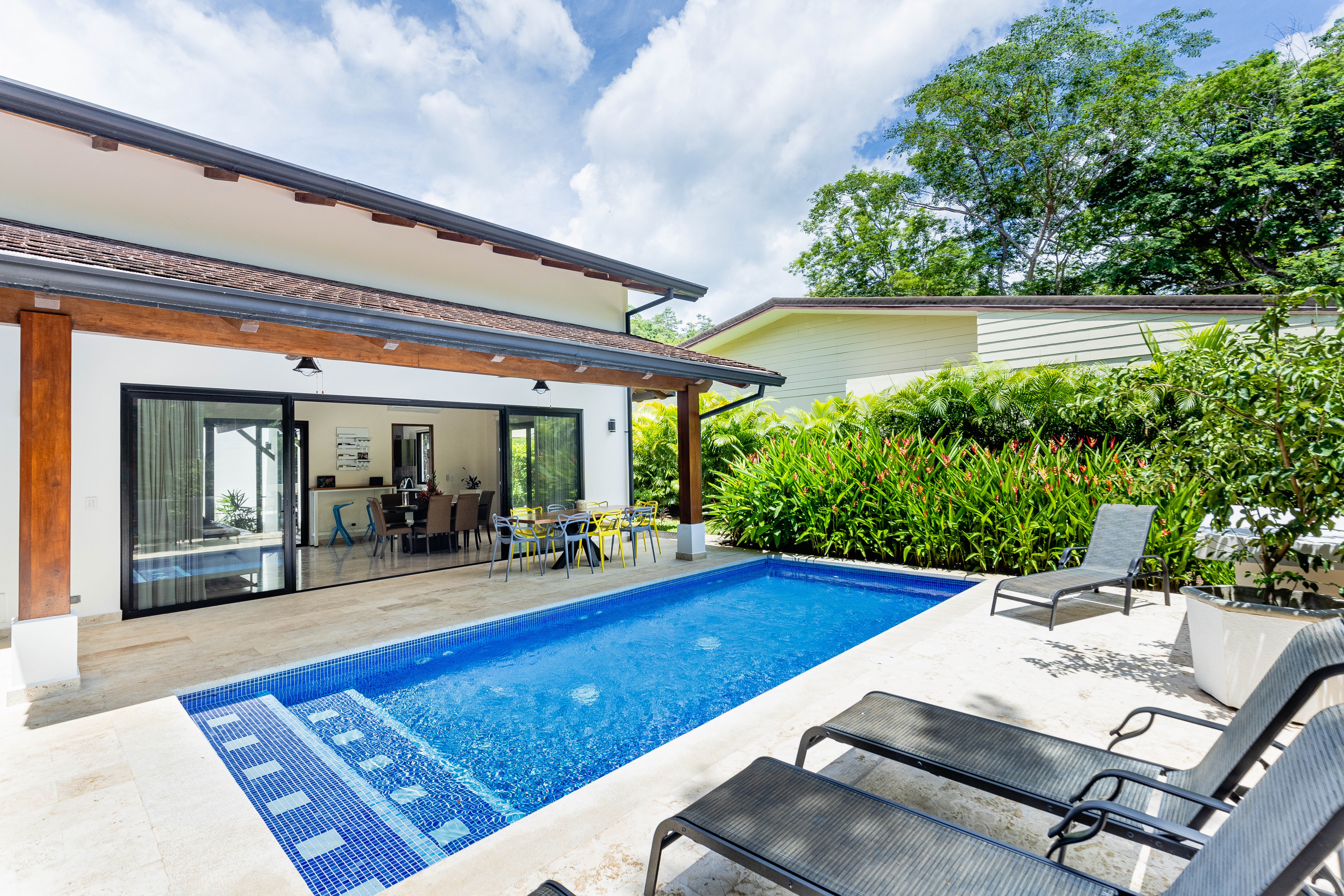 4 bed Single Family Homes For Sale in Playa Conchal, Guanacaste - thumb 10