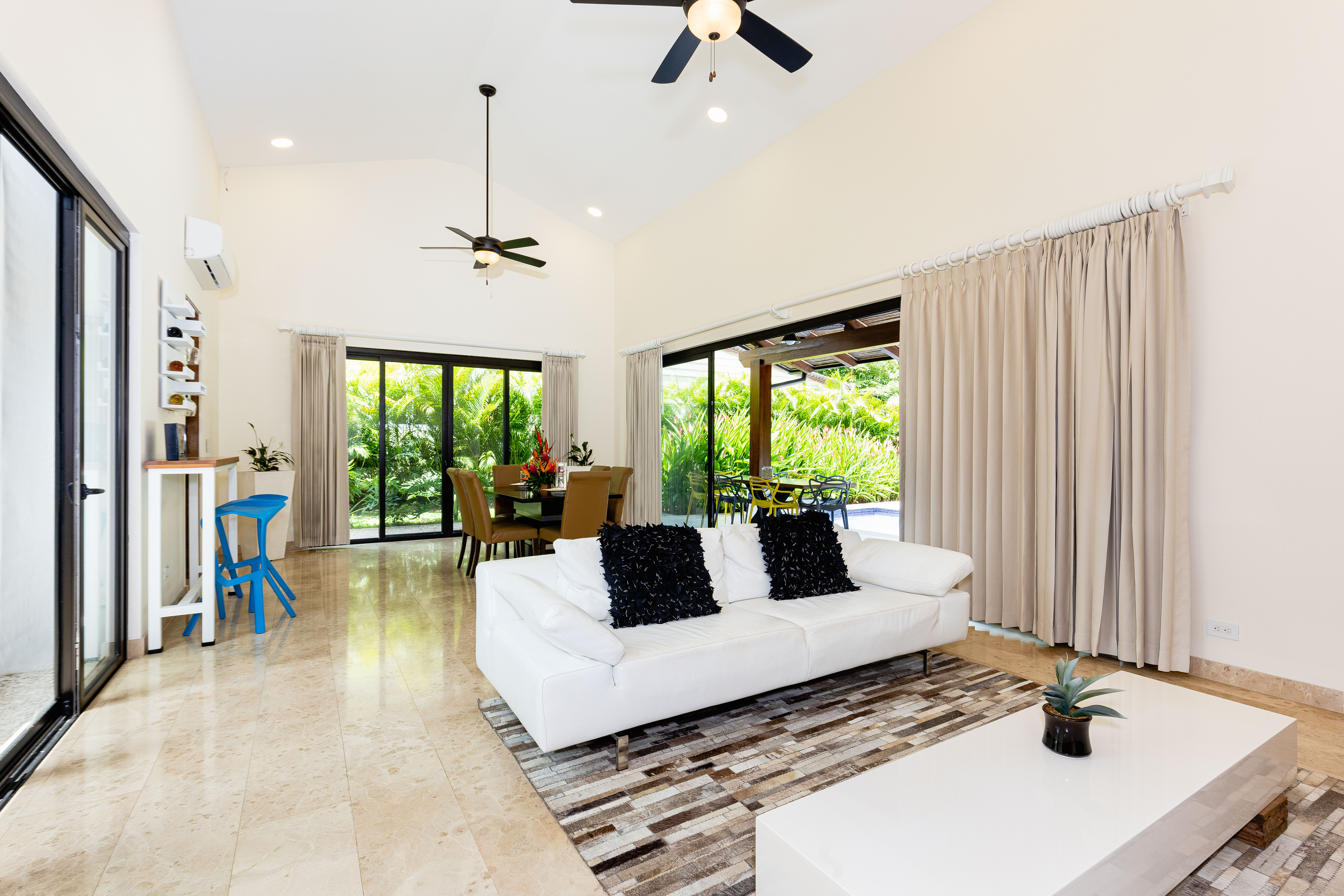 4 bed Single Family Homes For Sale in Playa Conchal, Guanacaste - thumb 22