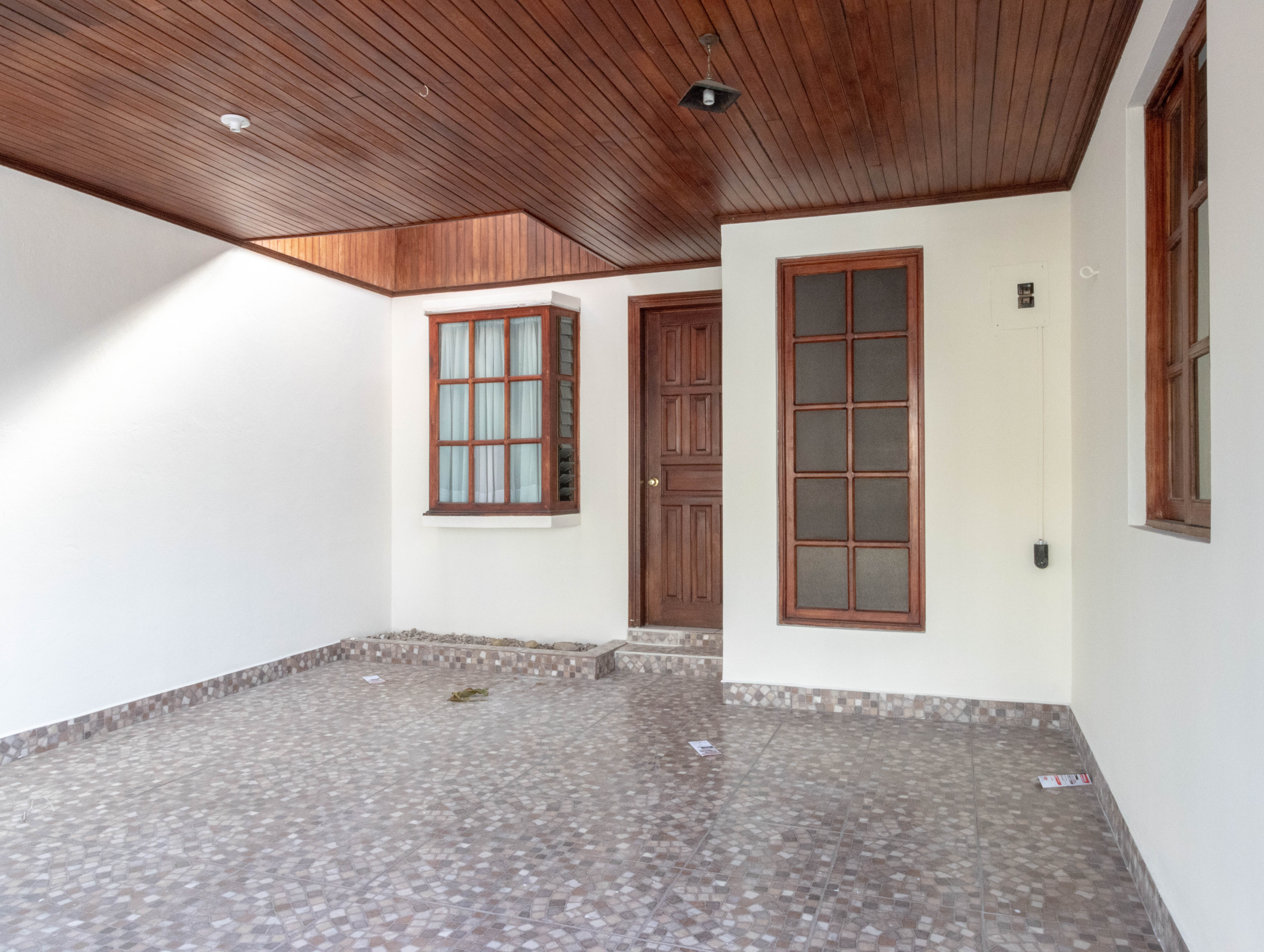 4 bed Single Family Homes For Sale in Pavas, San Jose - thumb 1