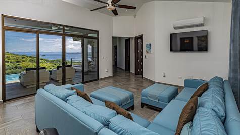 4 bed Single Family Homes For Sale in Playas Del Coco, Guanacaste - thumb 21
