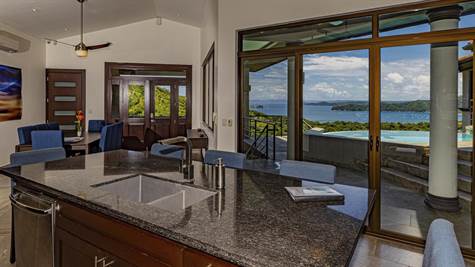 4 bed Single Family Homes For Sale in Playas Del Coco, Guanacaste - thumb 4
