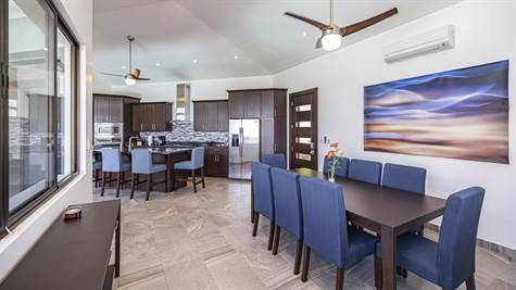4 bed Single Family Homes For Sale in Playas Del Coco, Guanacaste - thumb 3
