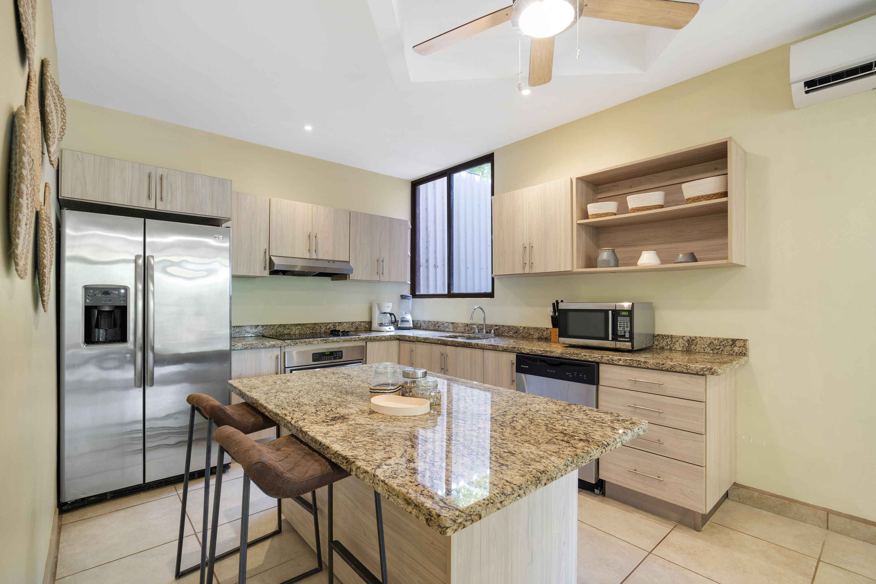 2 bed Condo For Sale in Tamarindo, Guanacaste - thumb 7