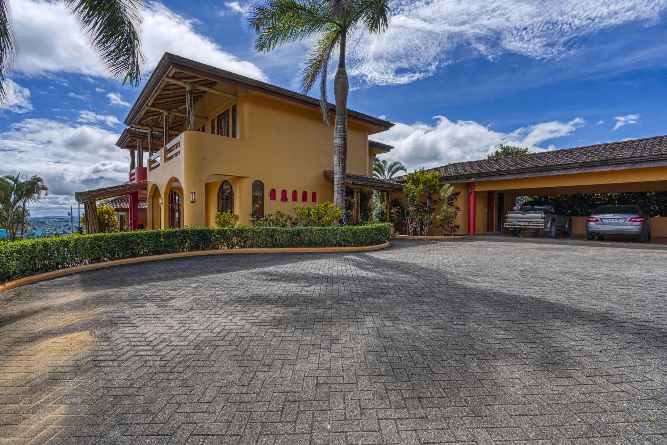 5 bed Single Family Homes For Sale in Perez Zeledon, San Jose - thumb 8