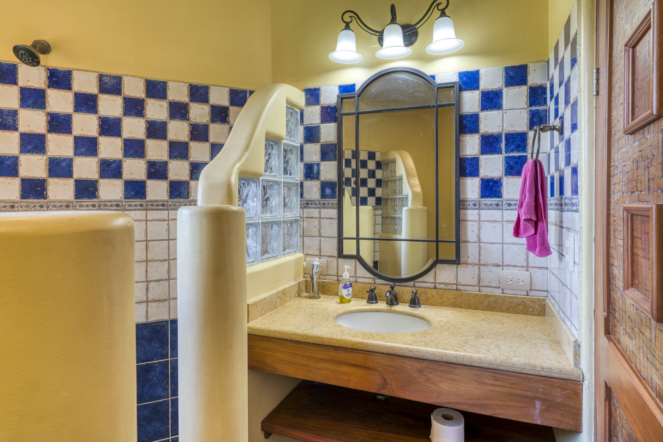 5 bed Single Family Homes For Sale in Perez Zeledon, San Jose - thumb 24