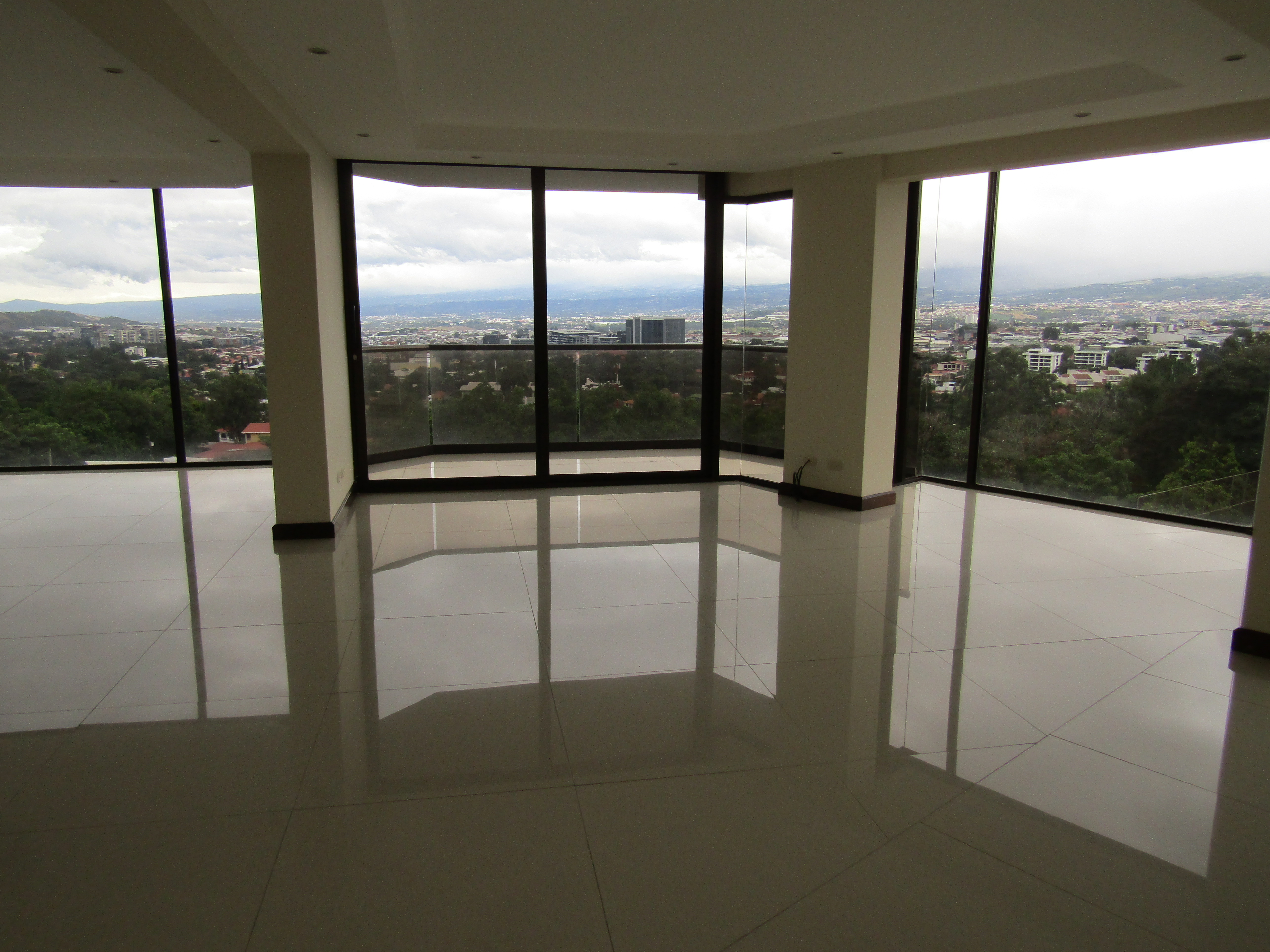 4 bed Condo For Sale in Escazu, San Jose - thumb 1