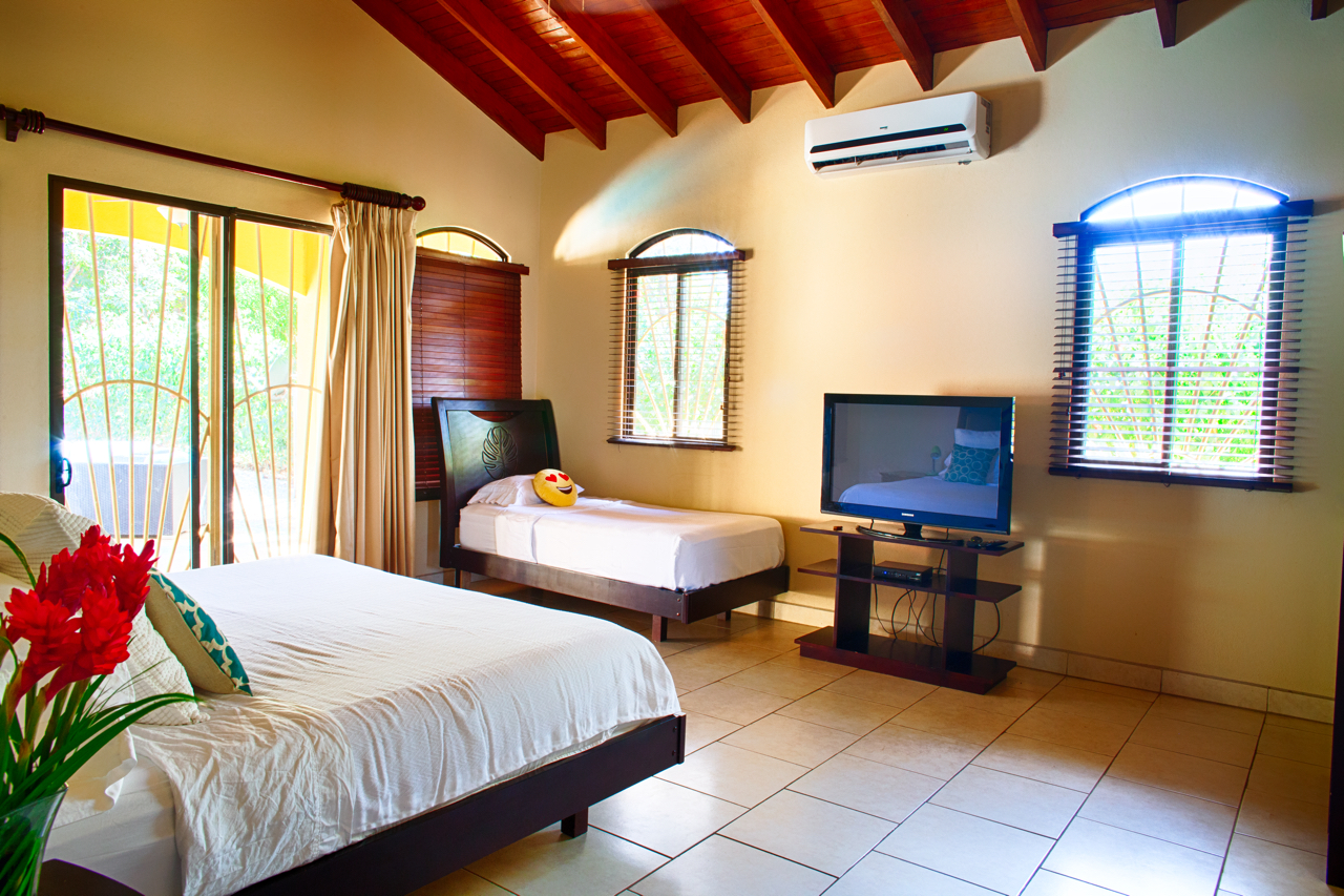 6 bed Single Family Homes For Sale in Playa Negra, Guanacaste - thumb 24