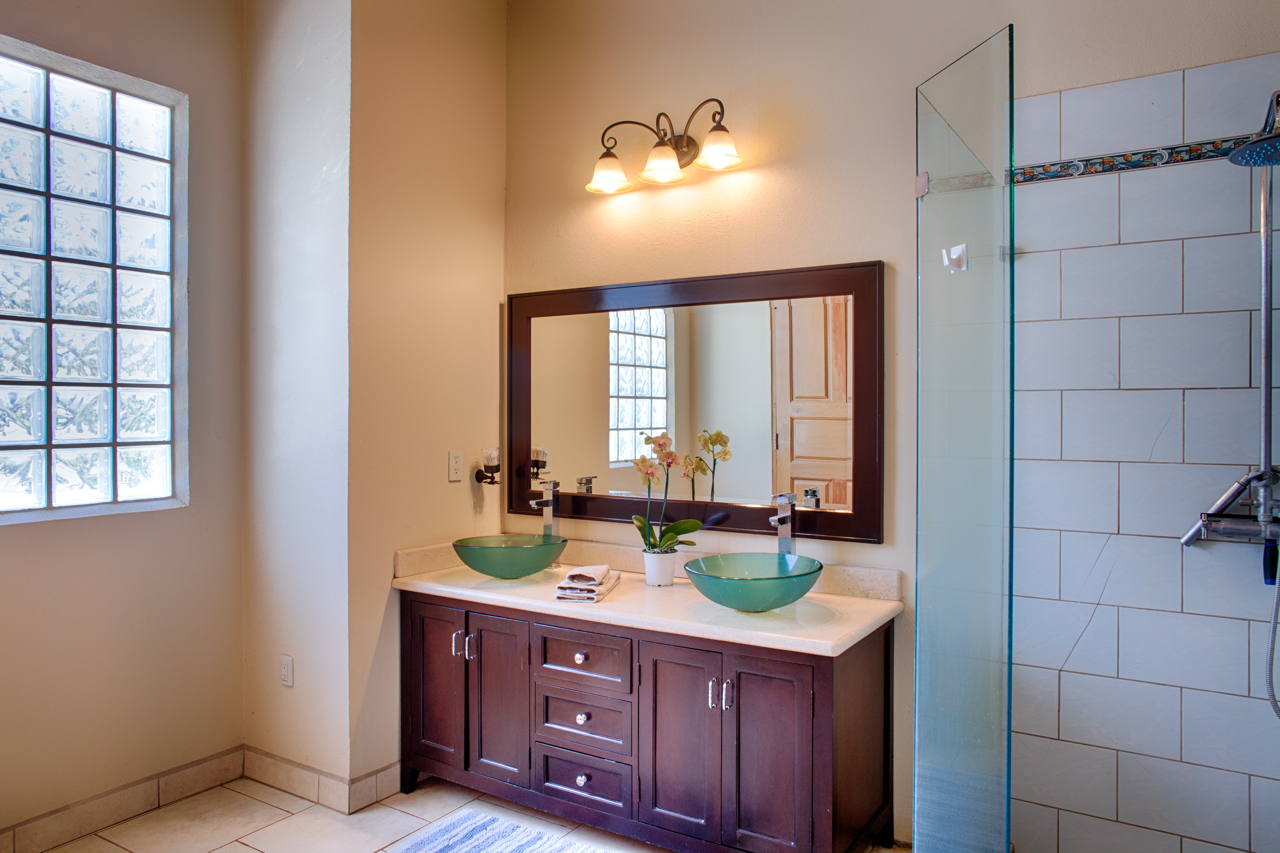 6 bed Single Family Homes For Sale in Playa Negra, Guanacaste - thumb 6