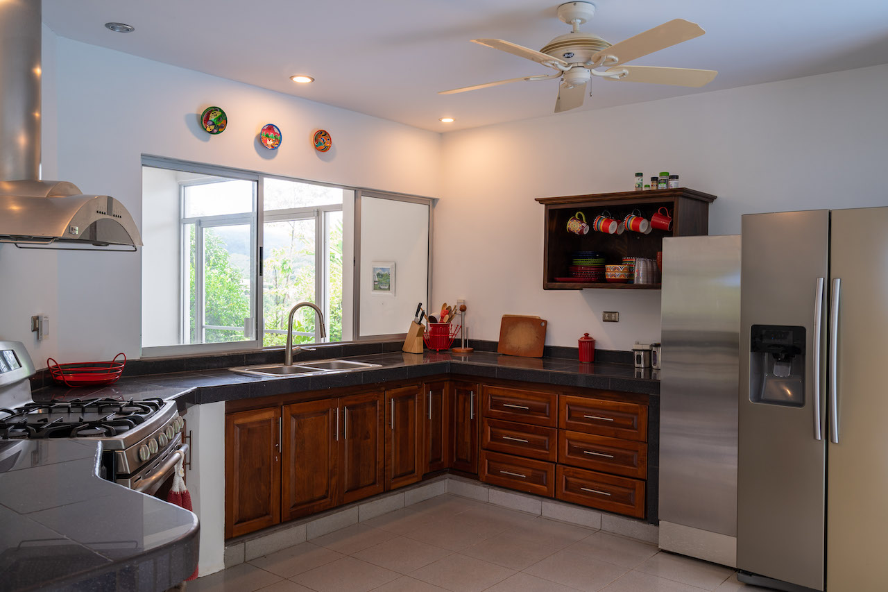 5 bed Single Family Homes For Sale in Quepos, Puntarenas - thumb 26