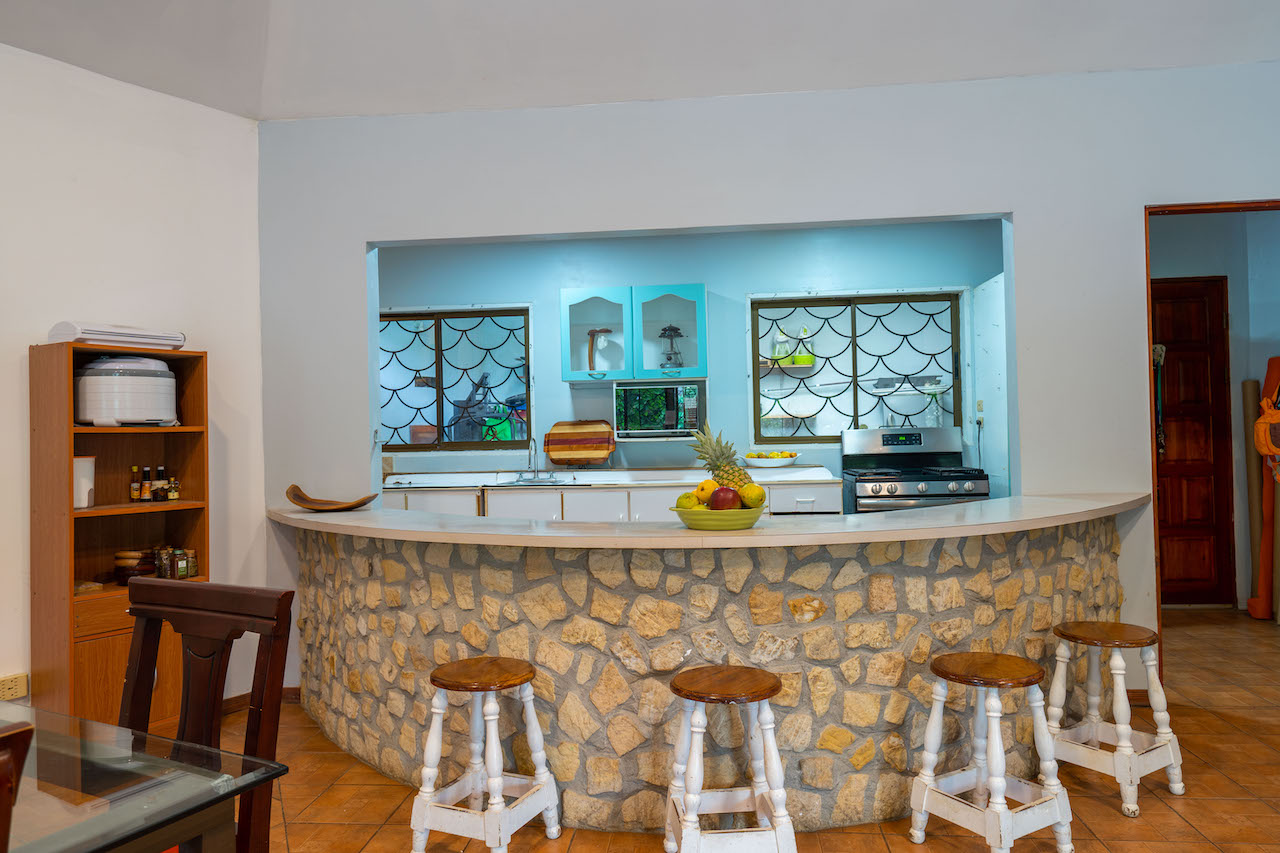 14 bed Hotel / Leisure For Sale in Manuel Antonio, Puntarenas - thumb 21