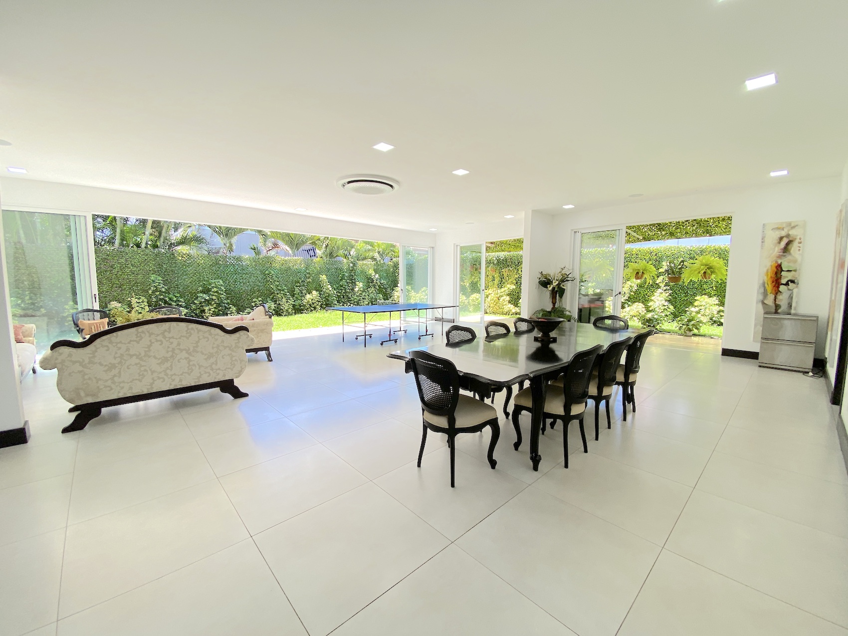 4 bed Single Family Homes For Sale in Santa Ana, San Jose - thumb 3