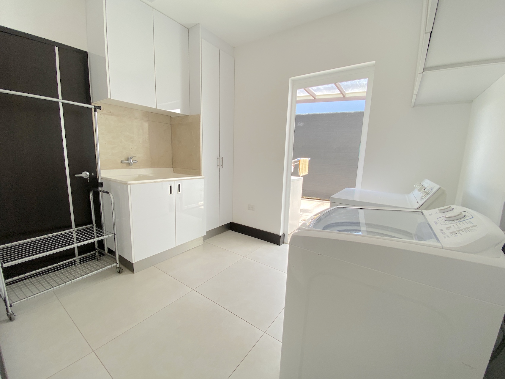 4 bed Single Family Homes For Sale in Santa Ana, San Jose - thumb 24