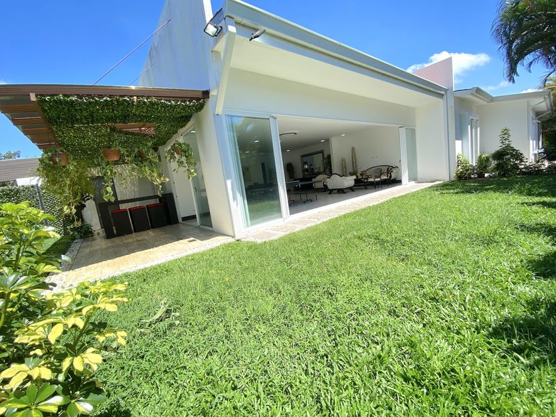 4 bed Single Family Homes For Sale in Santa Ana, San Jose - 1