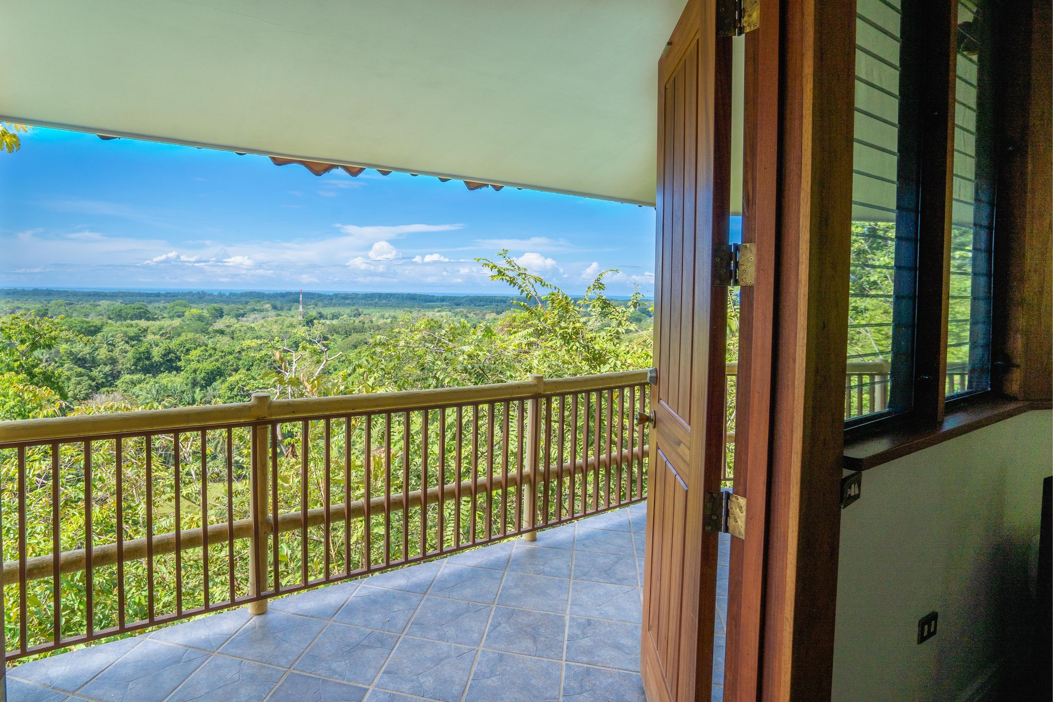 9 bed Single Family Homes For Sale in Manuel Antonio, Puntarenas - thumb 8