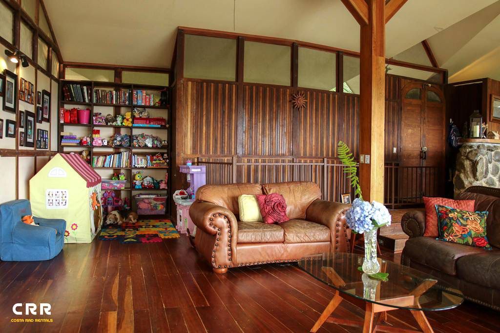 9 bed Single Family Homes For Sale in Manuel Antonio, Puntarenas - thumb 12
