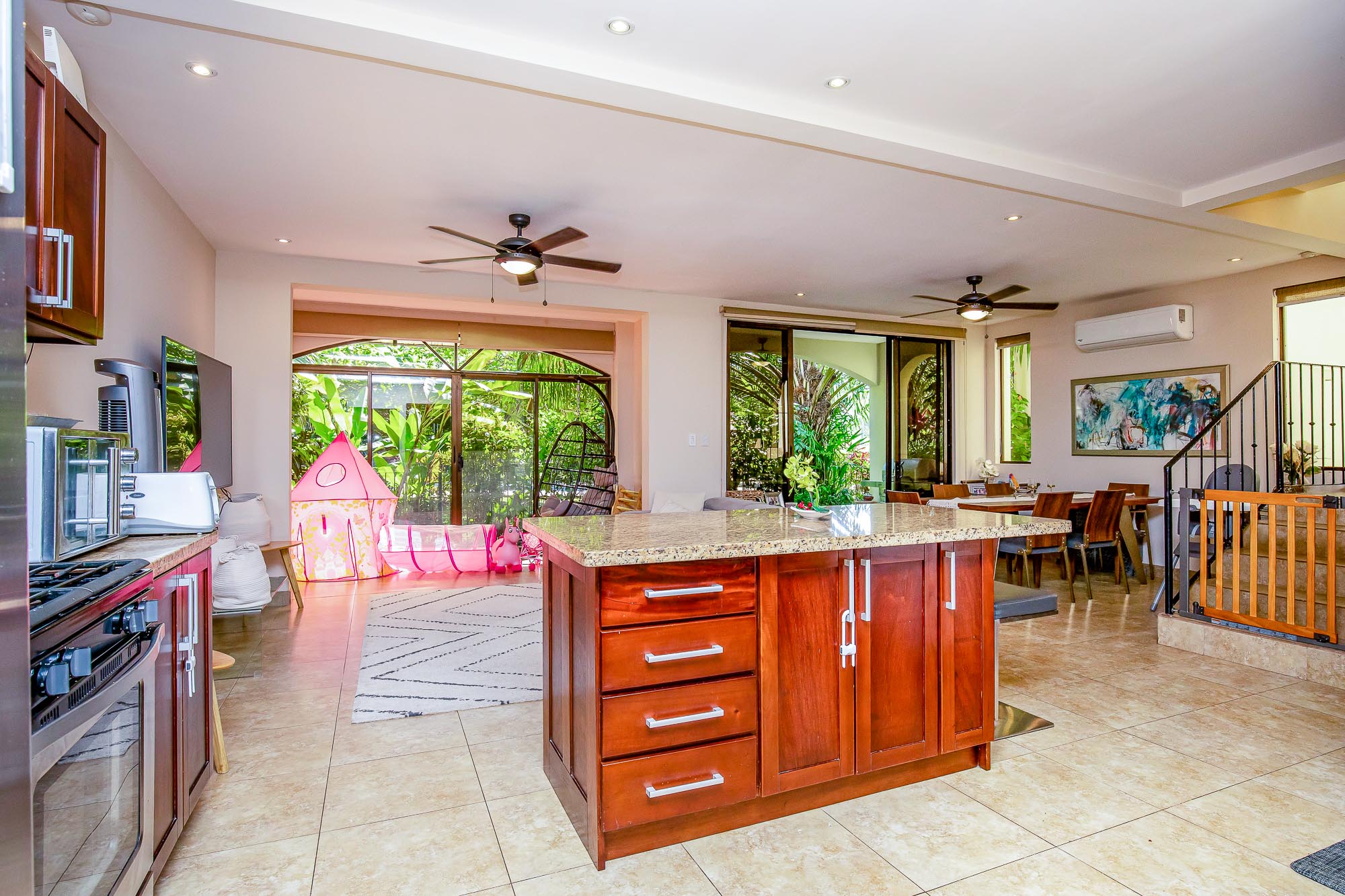 3 bed Single Family Homes For Sale in Manuel Antonio, Puntarenas - thumb 11