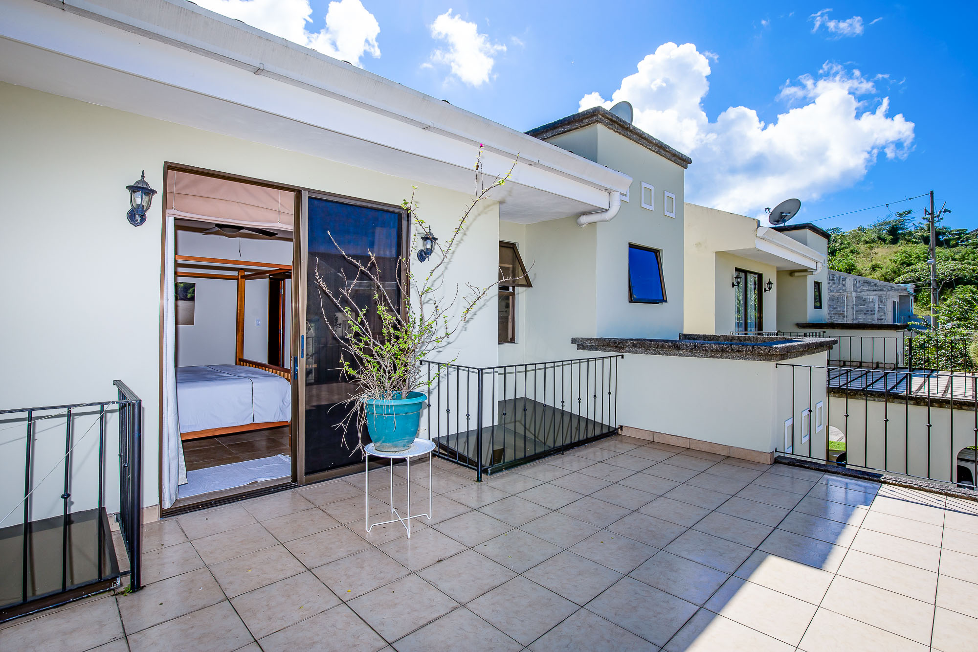 3 bed Single Family Homes For Sale in Manuel Antonio, Puntarenas - thumb 7