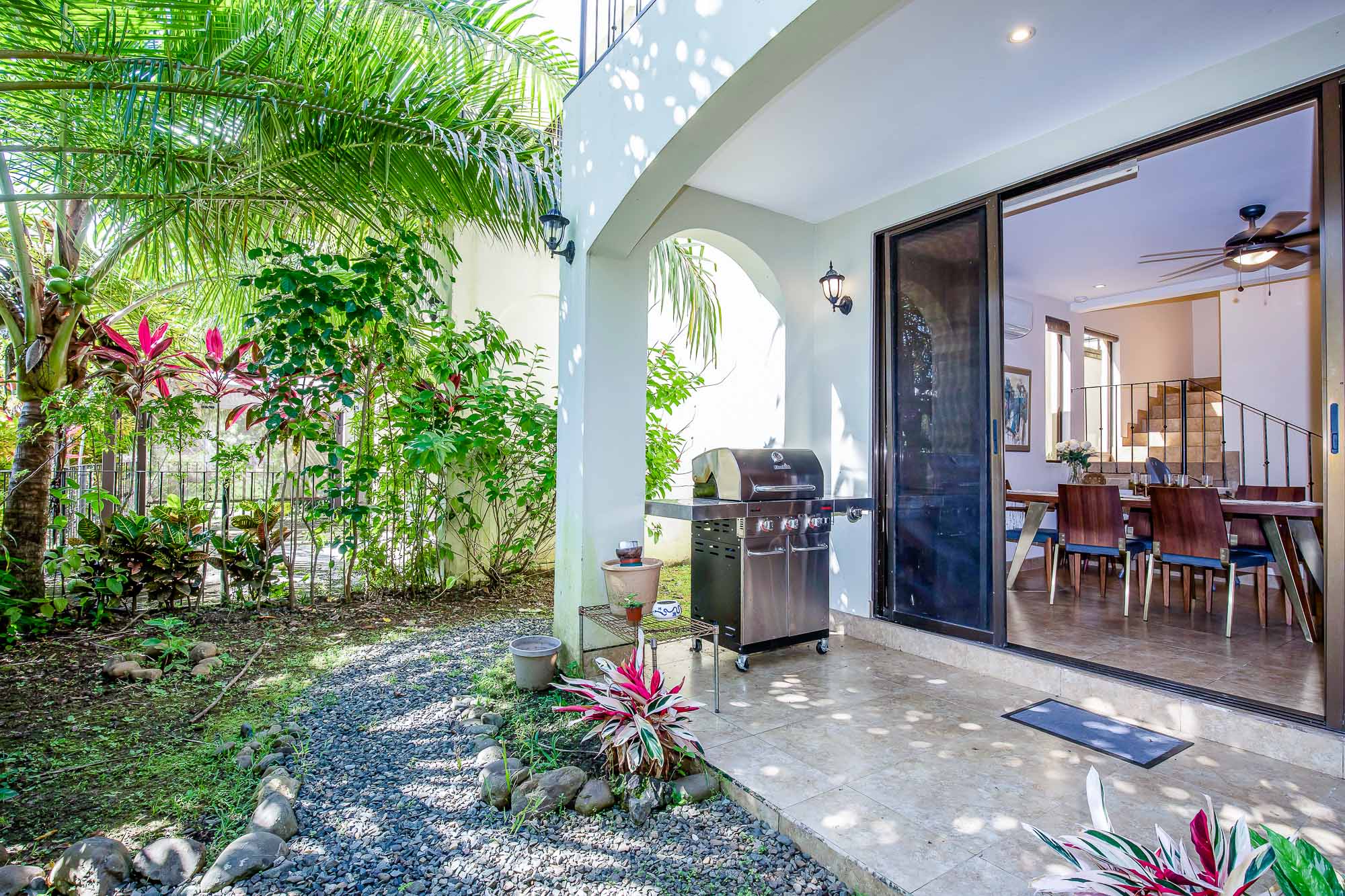 3 bed Single Family Homes For Sale in Manuel Antonio, Puntarenas - thumb 8