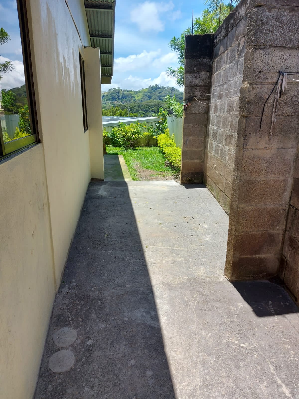 4 bed Single Family Homes For Sale in Atenas, Alajuela - thumb 17