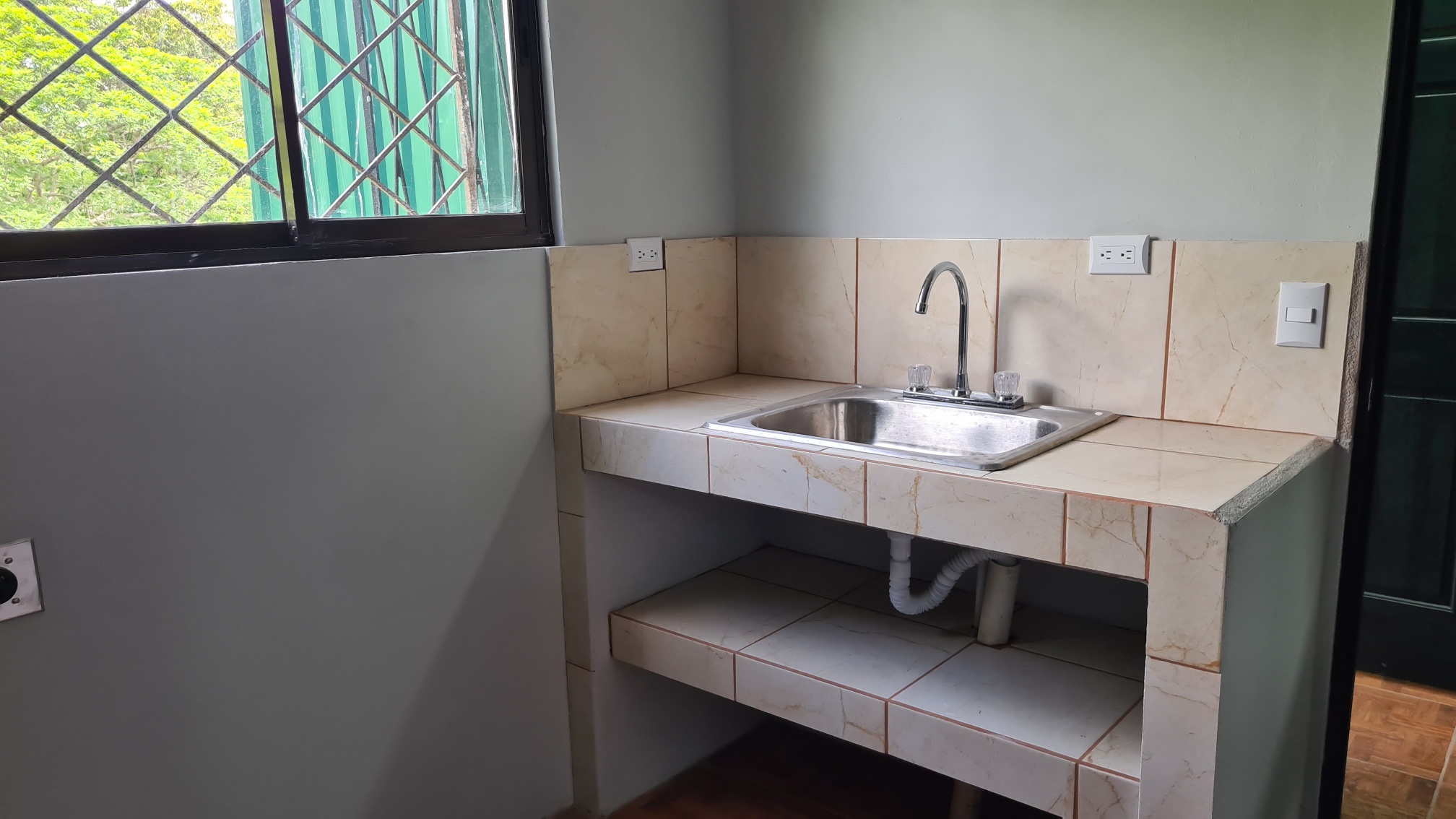 15 bed Commercial For Sale in Desamparados, San Jose - thumb 13