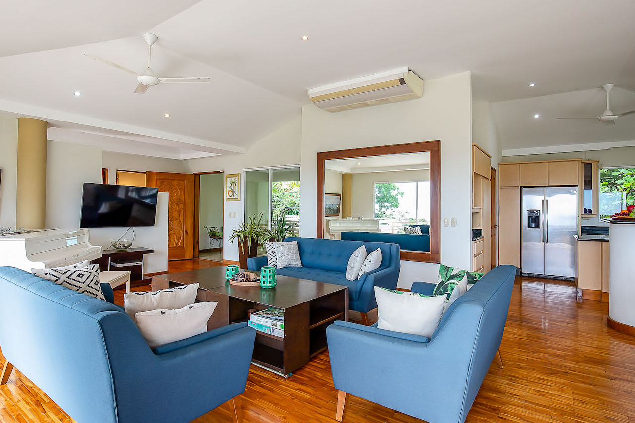 7 bed Single Family Homes For Sale in Manuel Antonio, Puntarenas - thumb 14