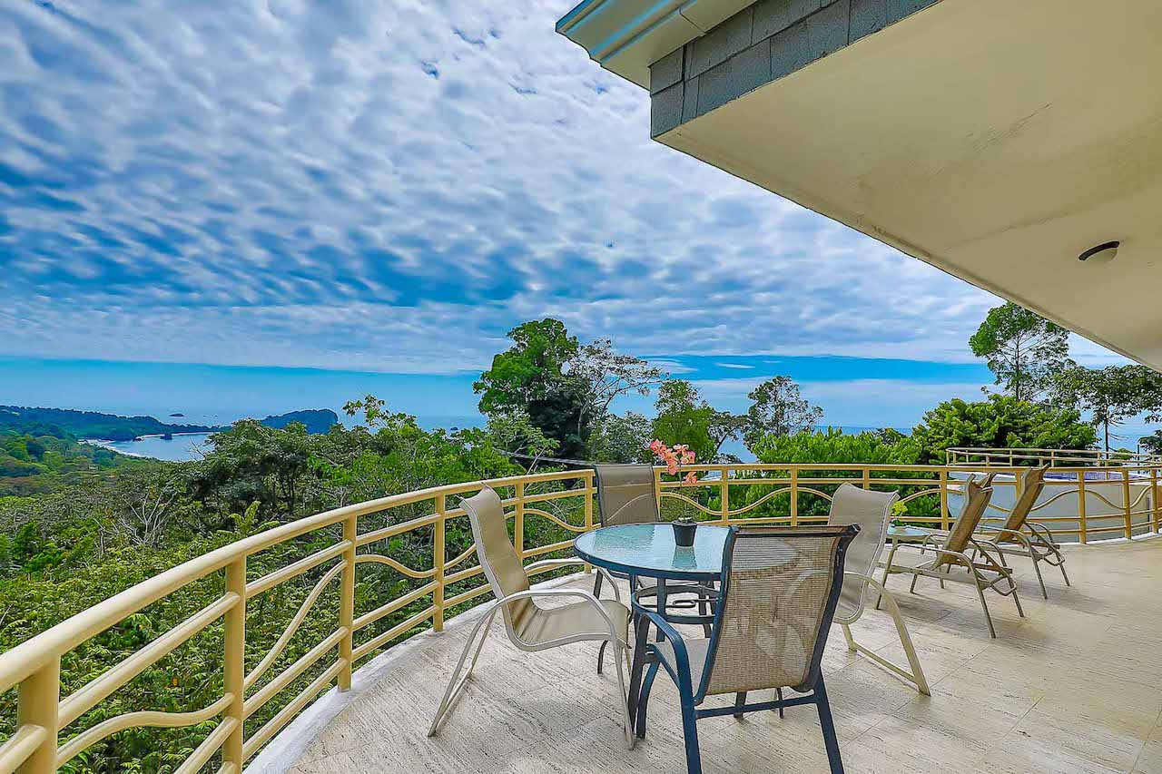 7 bed Single Family Homes For Sale in Manuel Antonio, Puntarenas - thumb 6