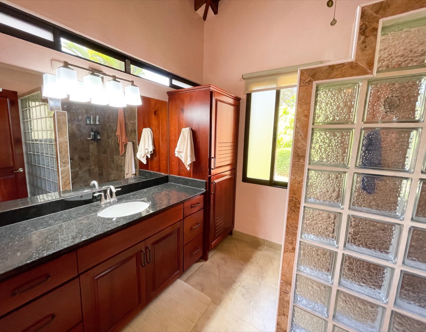 3 bed Single Family Homes For Sale in Ojochal, Puntarenas - thumb 11