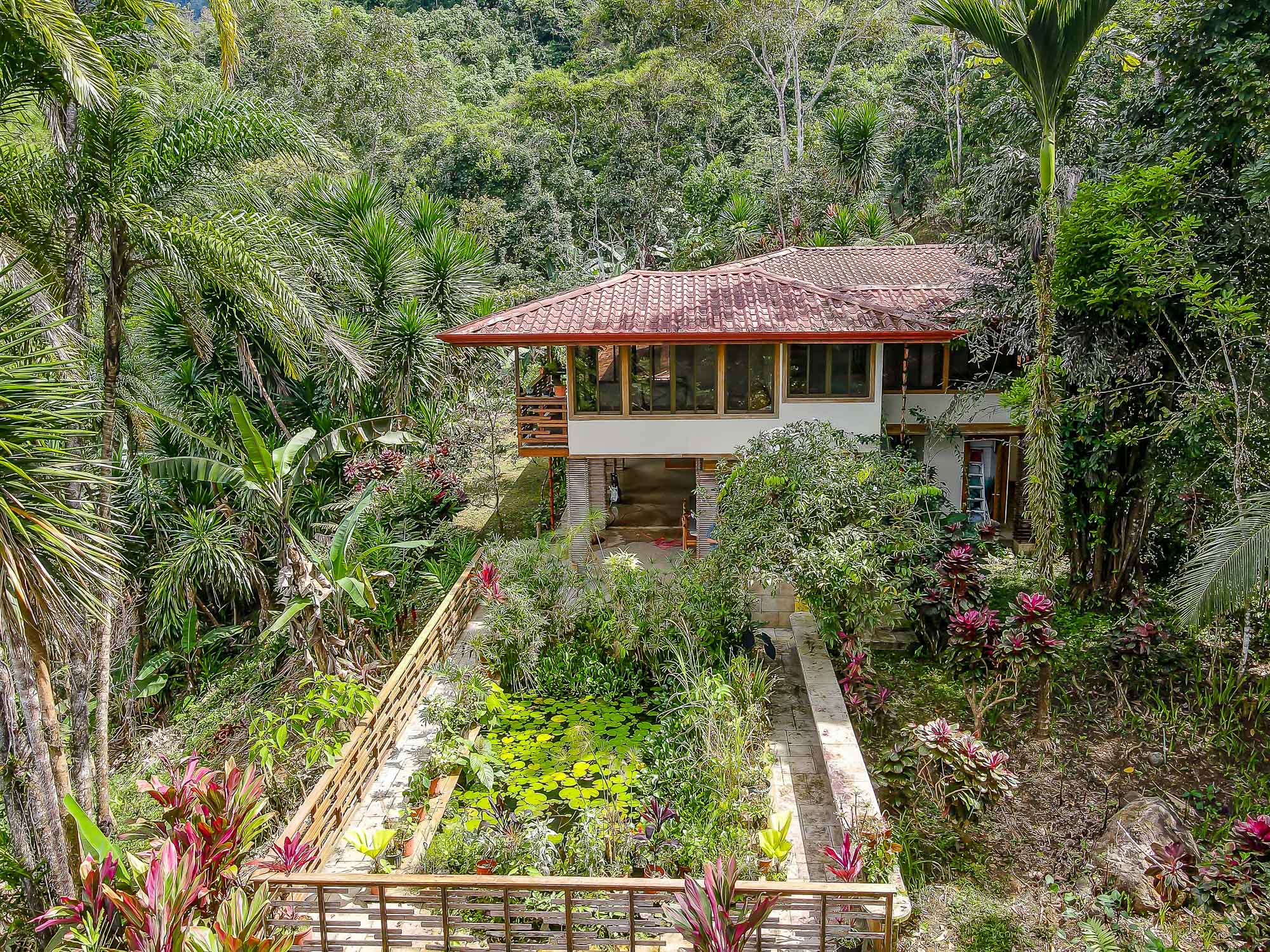 5 bed Single Family Homes For Sale in Dominical, Puntarenas - thumb 5