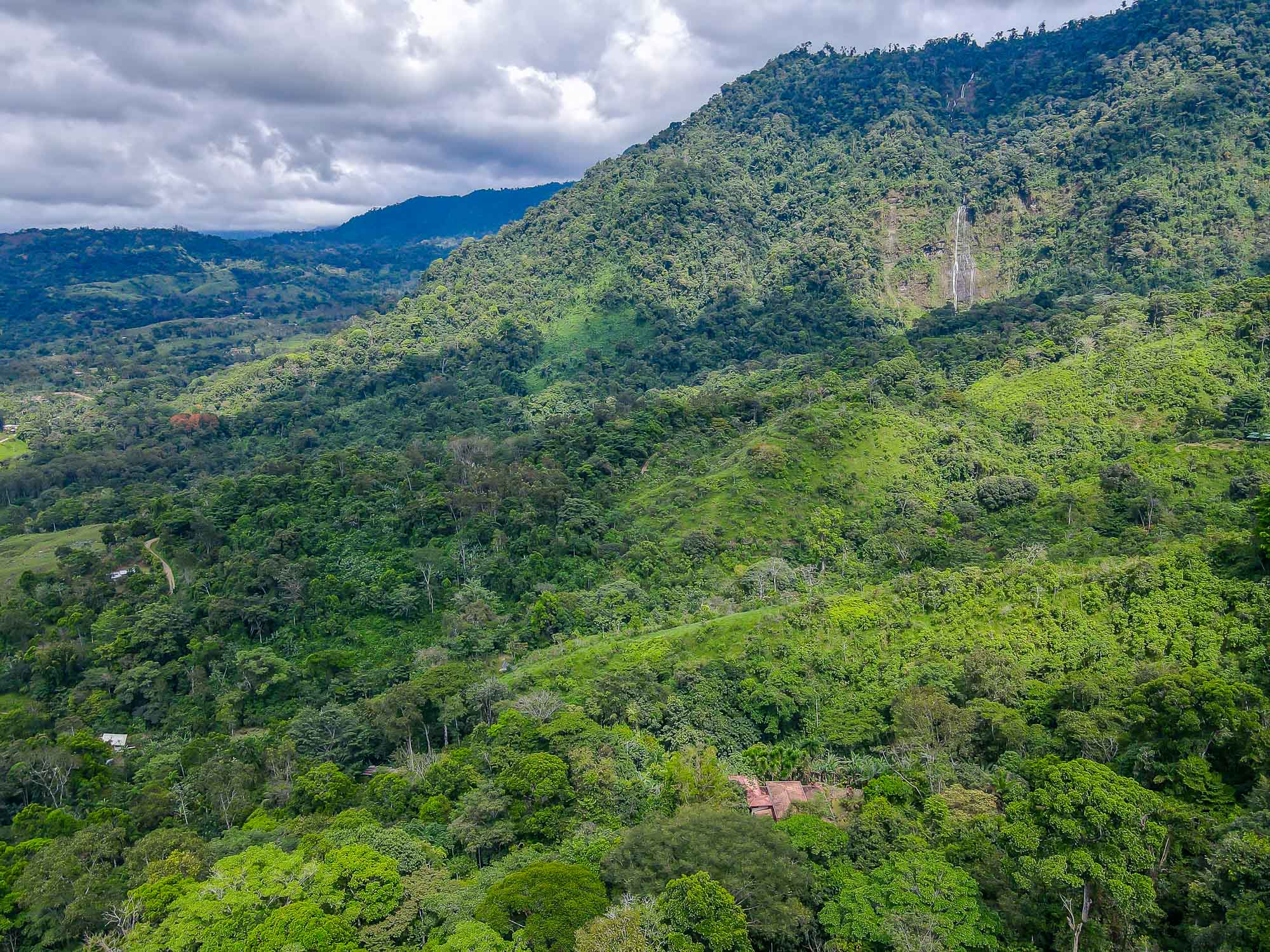 5 bed Single Family Homes For Sale in Dominical, Puntarenas - thumb 22