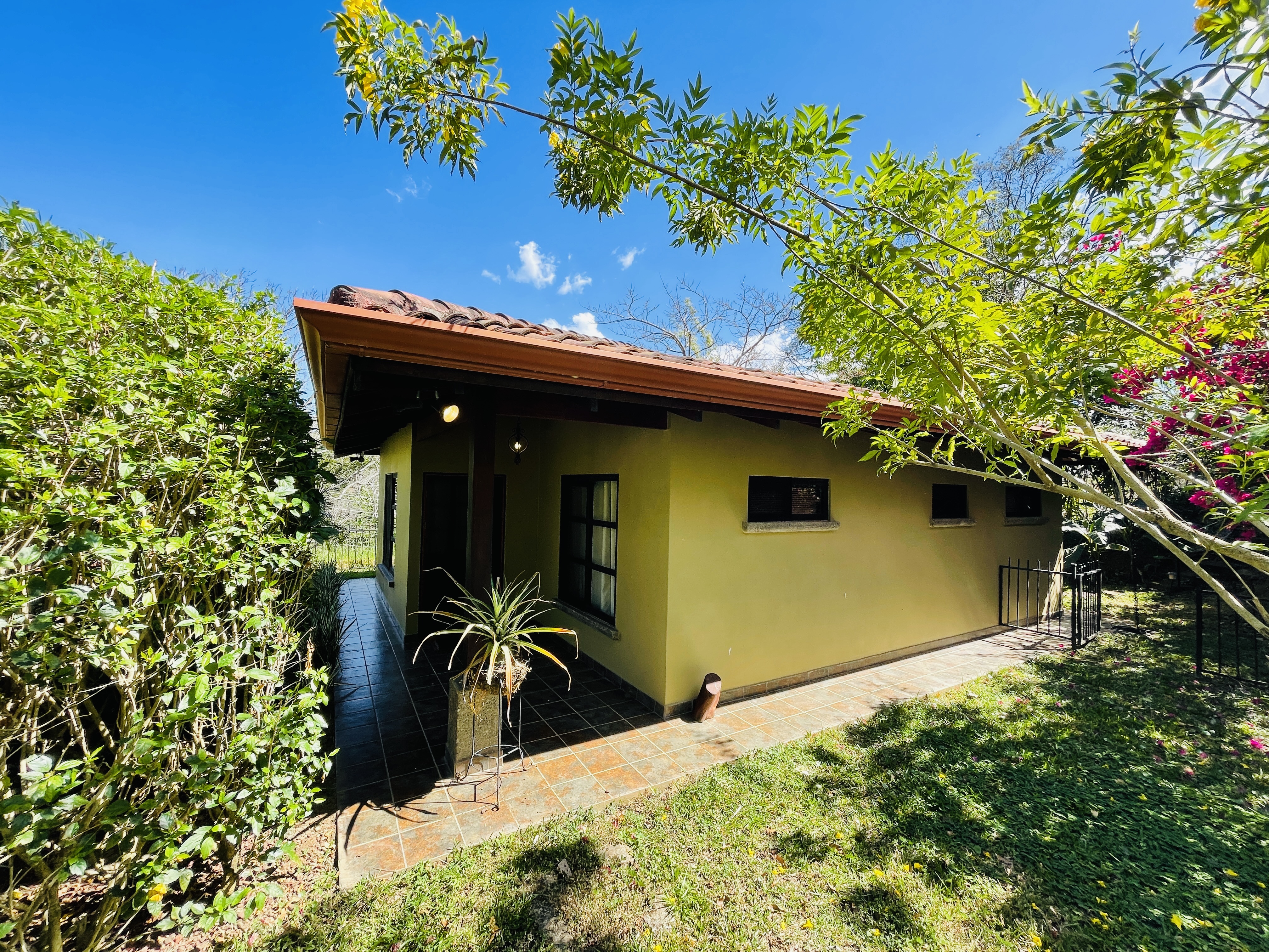 2 bed Single Family Homes For Sale in Atenas, Alajuela - thumb 1