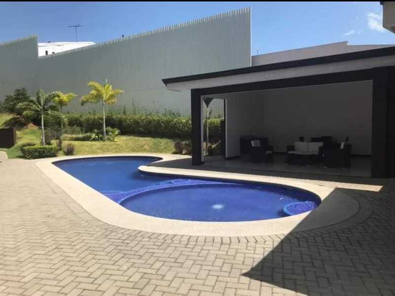 2 bed Condo For Sale in San Jose, San Jose - 1