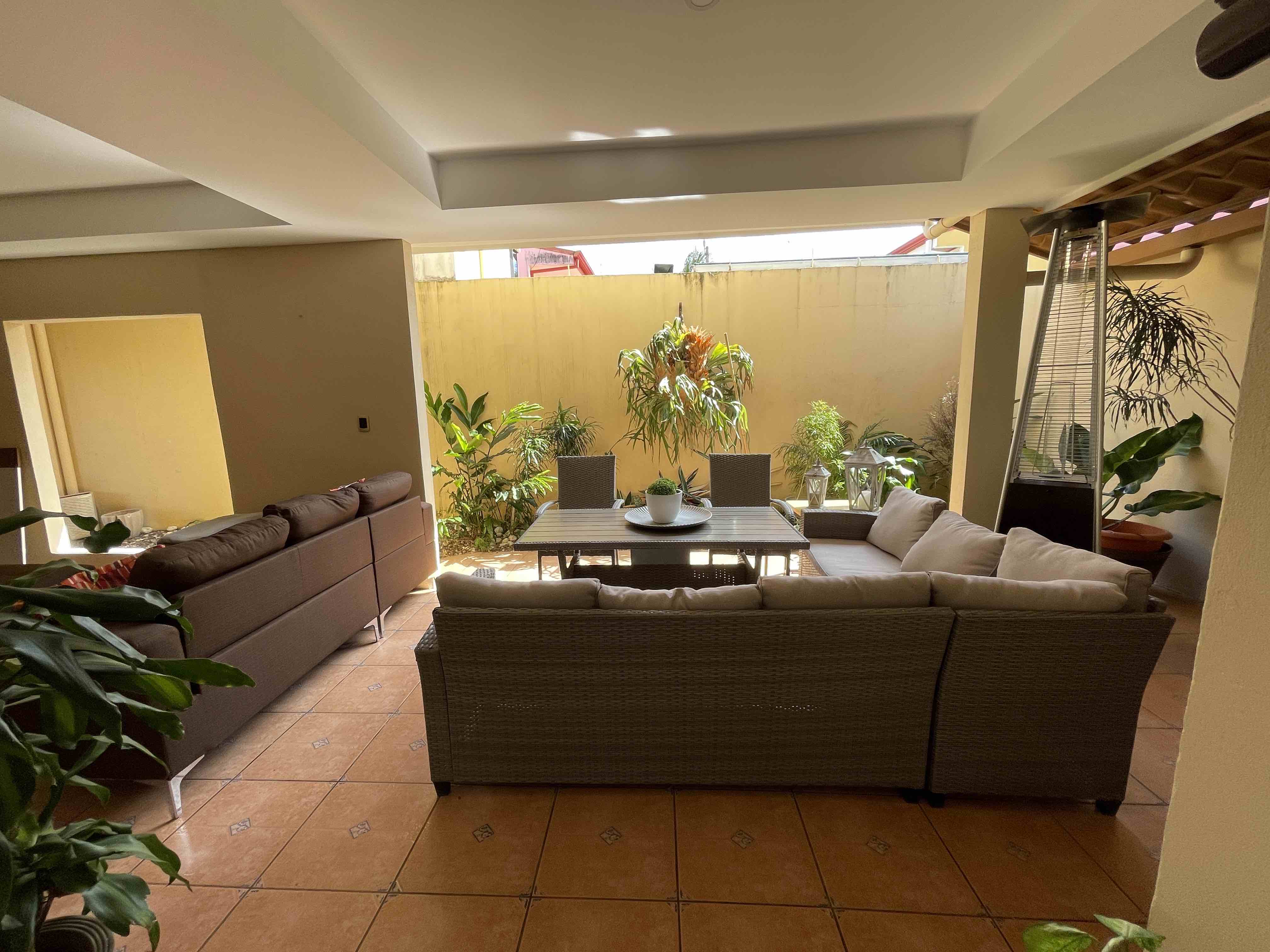 4 bed Single Family Homes For Sale in Santo Domingo, Heredia - thumb 13