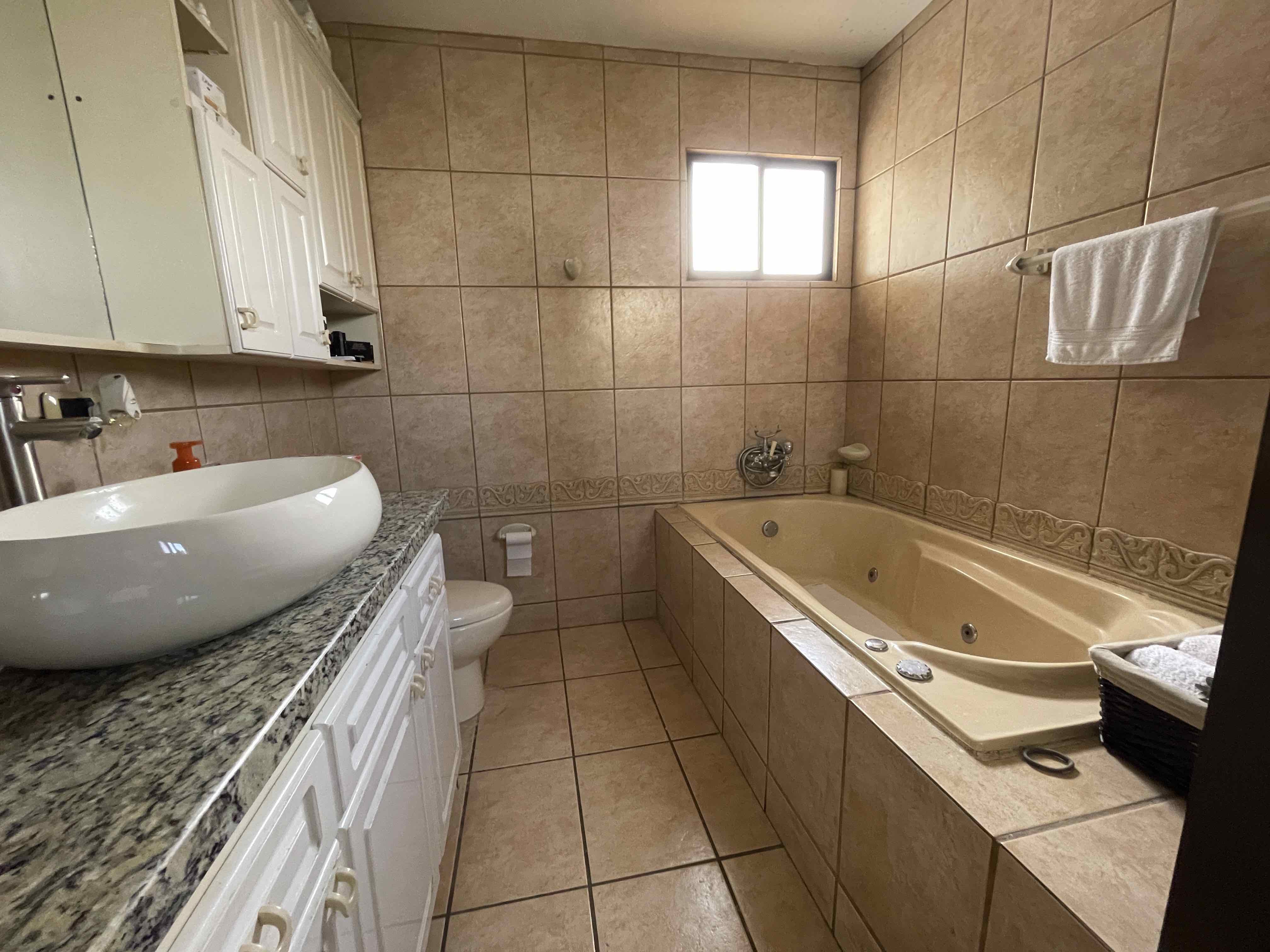 4 bed Single Family Homes For Sale in Santo Domingo, Heredia - thumb 8