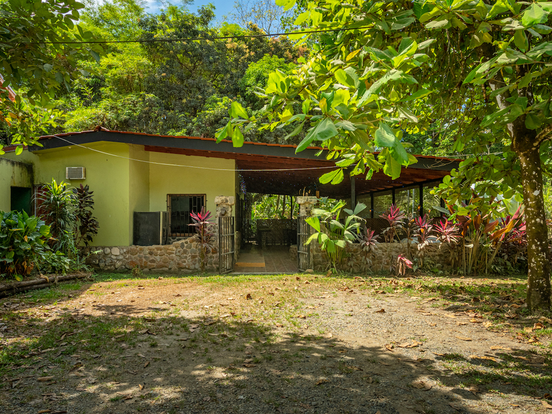 6 bed Hotel / Leisure For Sale in Ojochal, Puntarenas - 1