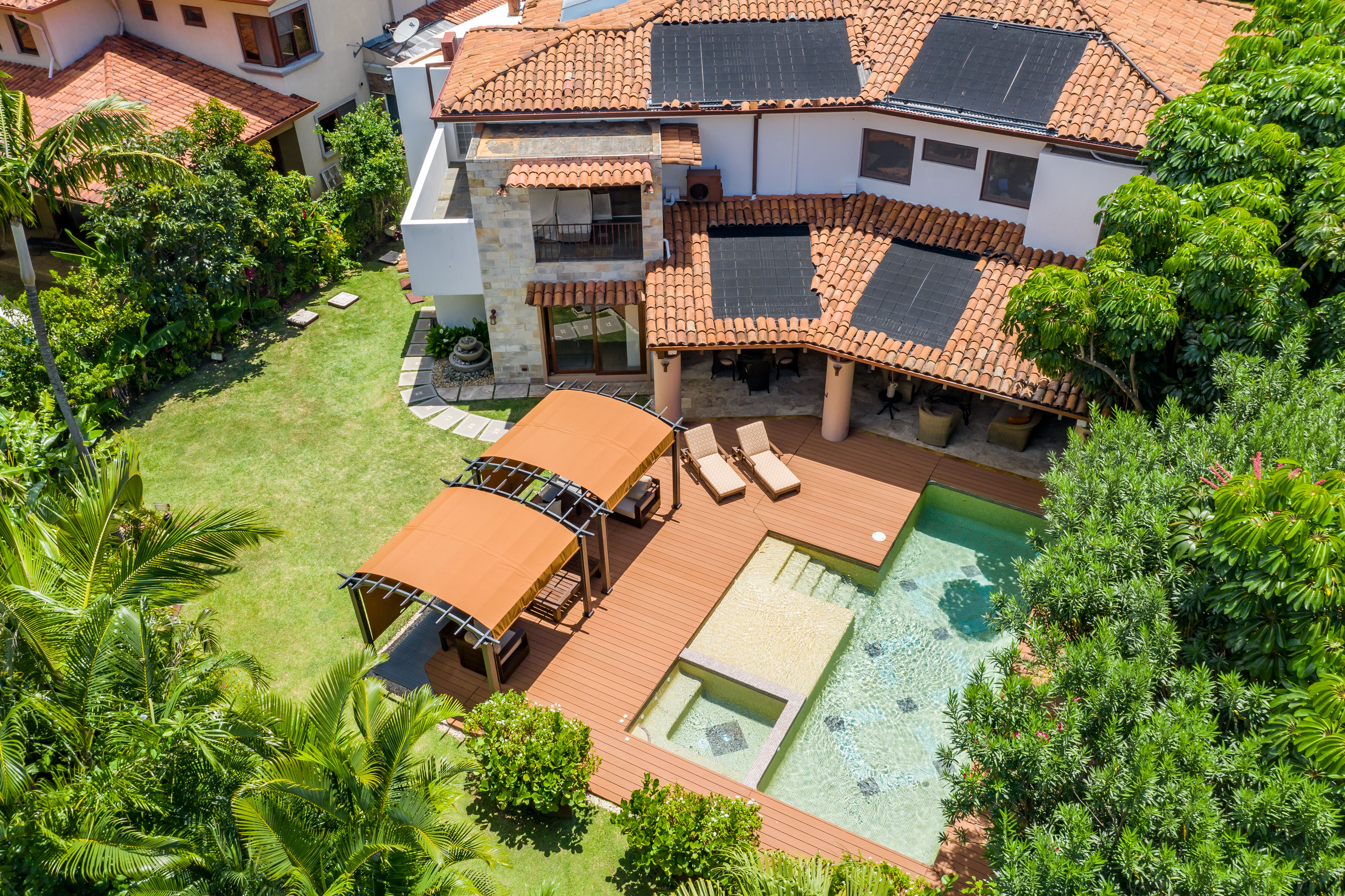 4 bed Single Family Homes For Sale in Pozos, San Jose - thumb 2