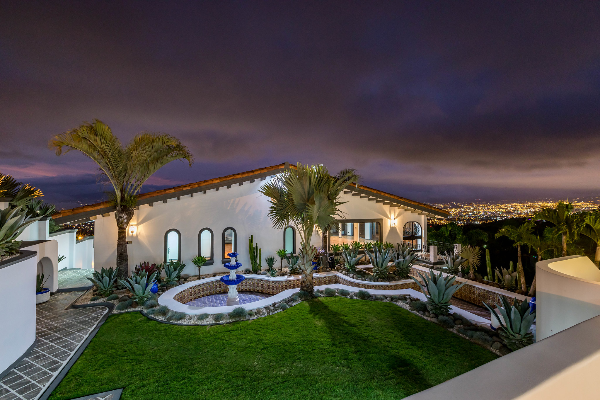 8 bed Commercial For Sale in Escazu, San Jose - thumb 5