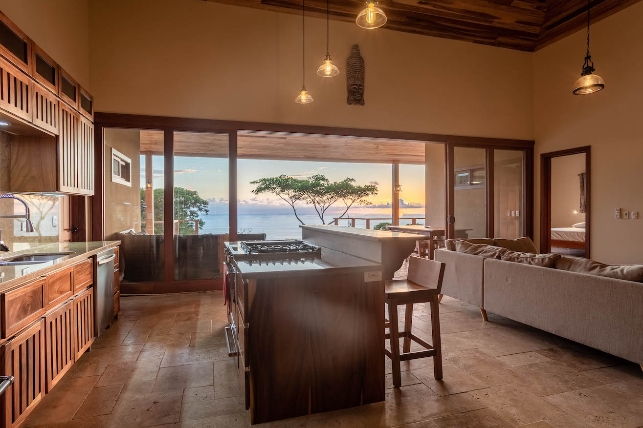 4 bed Single Family Homes For Sale in Dominical, Puntarenas - thumb 22