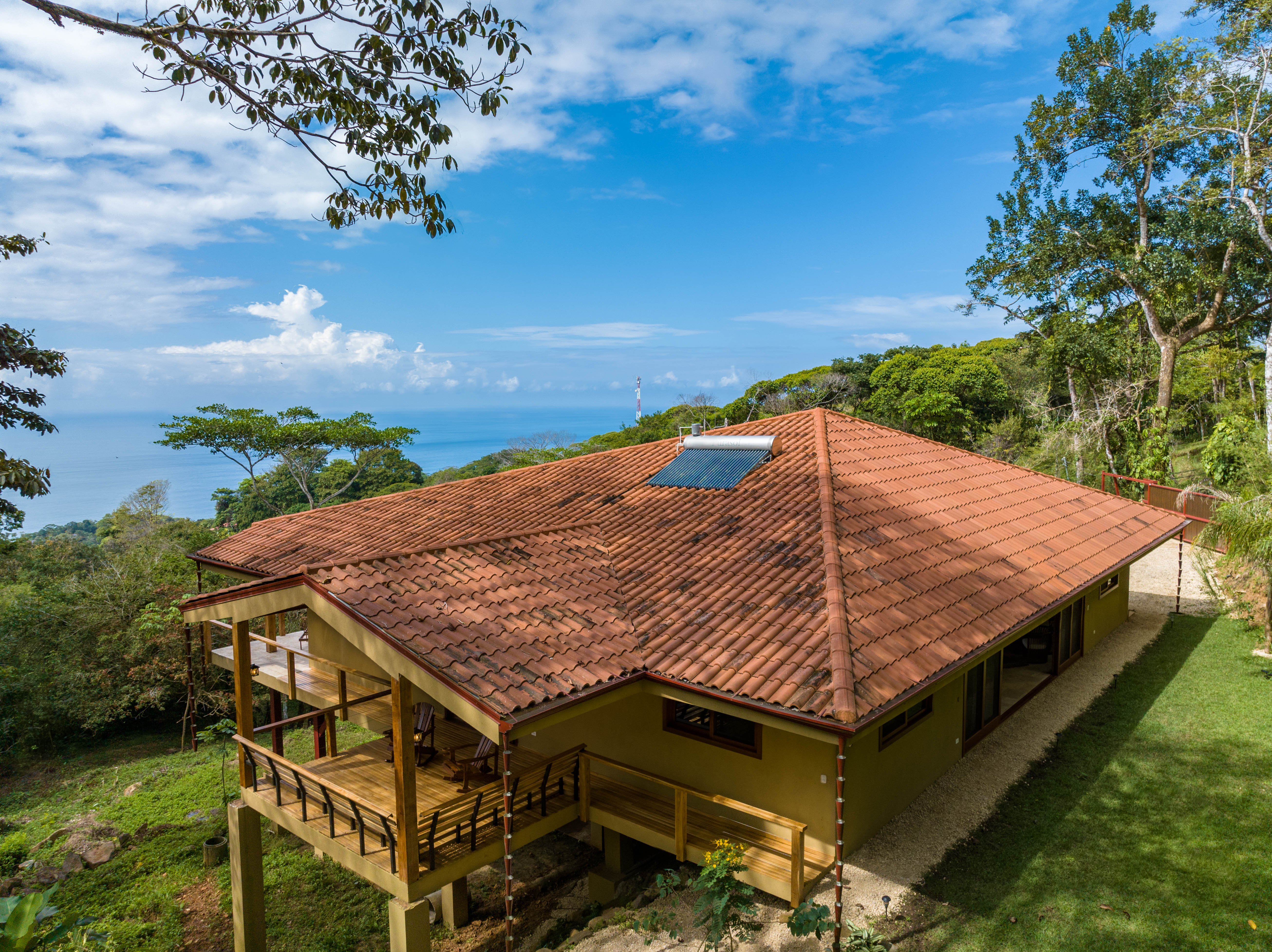 4 bed Single Family Homes For Sale in Dominical, Puntarenas - thumb 3