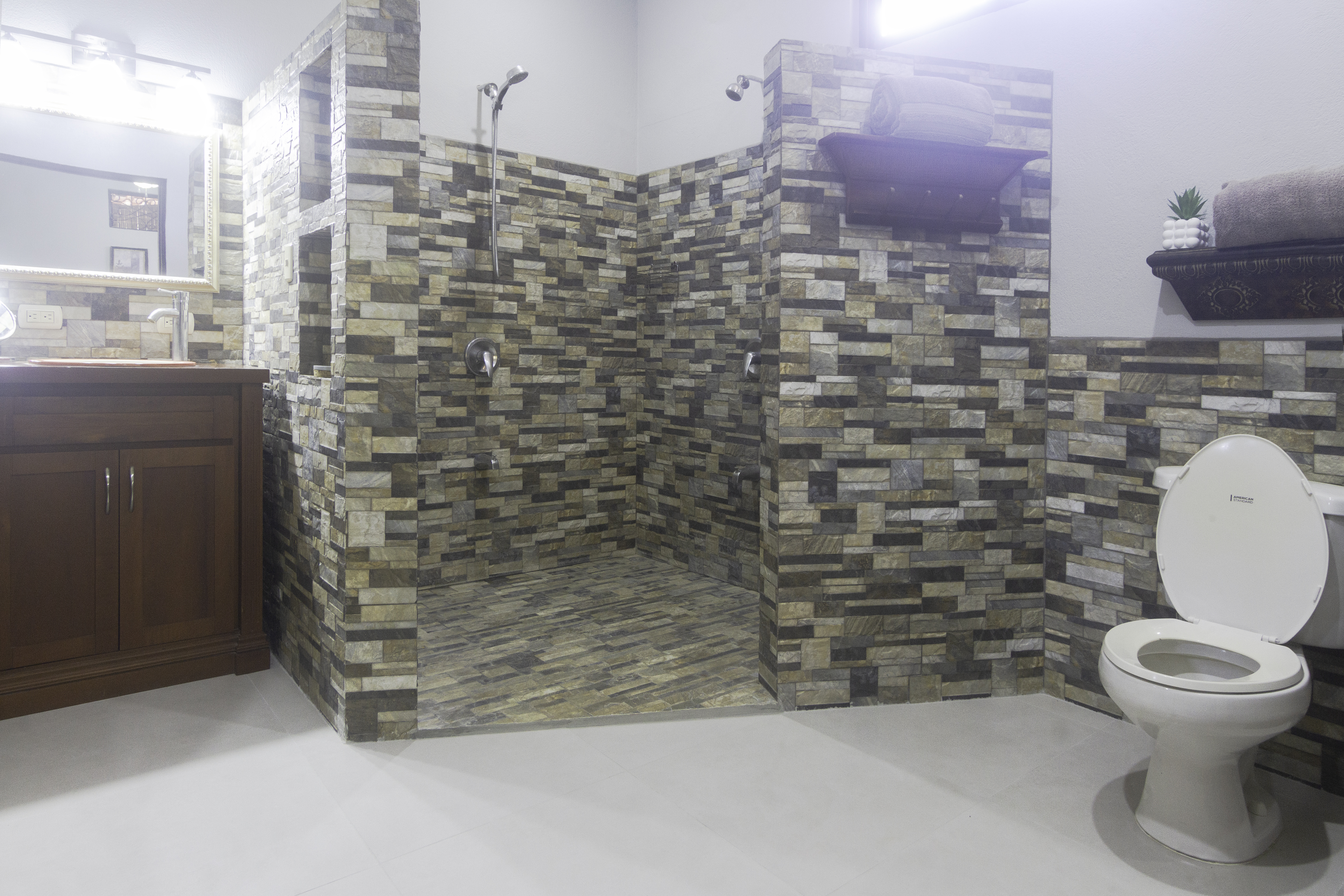 5 bed Single Family Homes For Sale in Herradura, Puntarenas - thumb 12