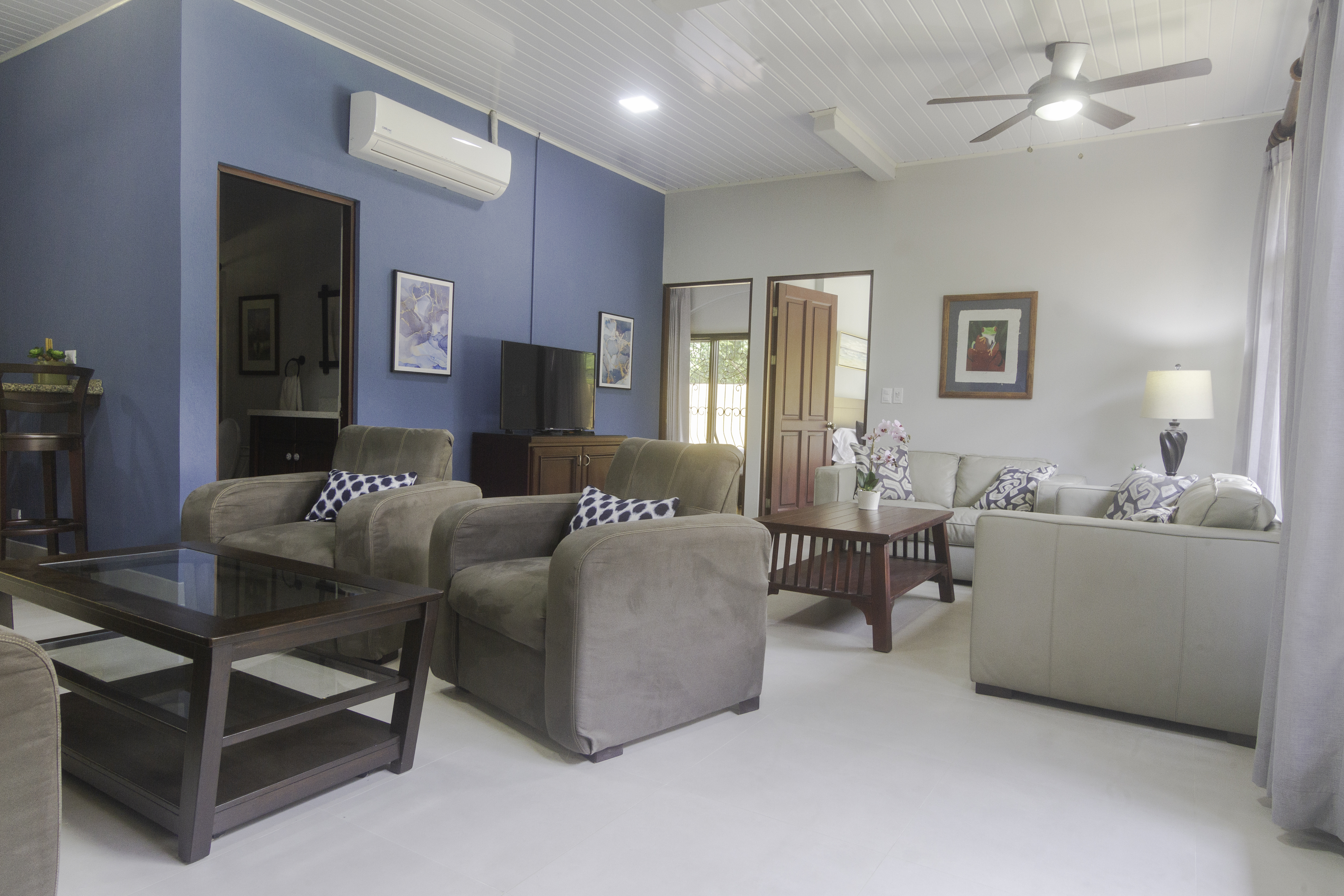 5 bed Single Family Homes For Sale in Herradura, Puntarenas - thumb 2