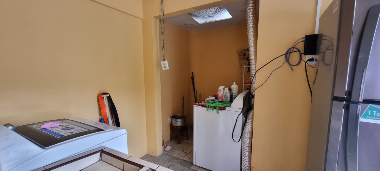 4 bed Single Family Homes For Sale in San Jose, San Jose - thumb 14