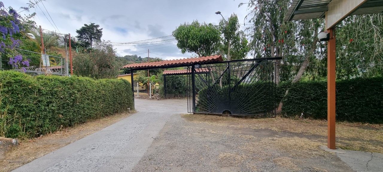 4 bed Single Family Homes For Sale in San Jose, San Jose - thumb 4