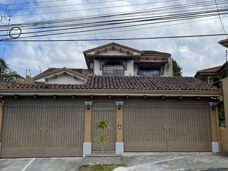 5 bed Single Family Homes For Sale in Curridabat, San Jose - 1