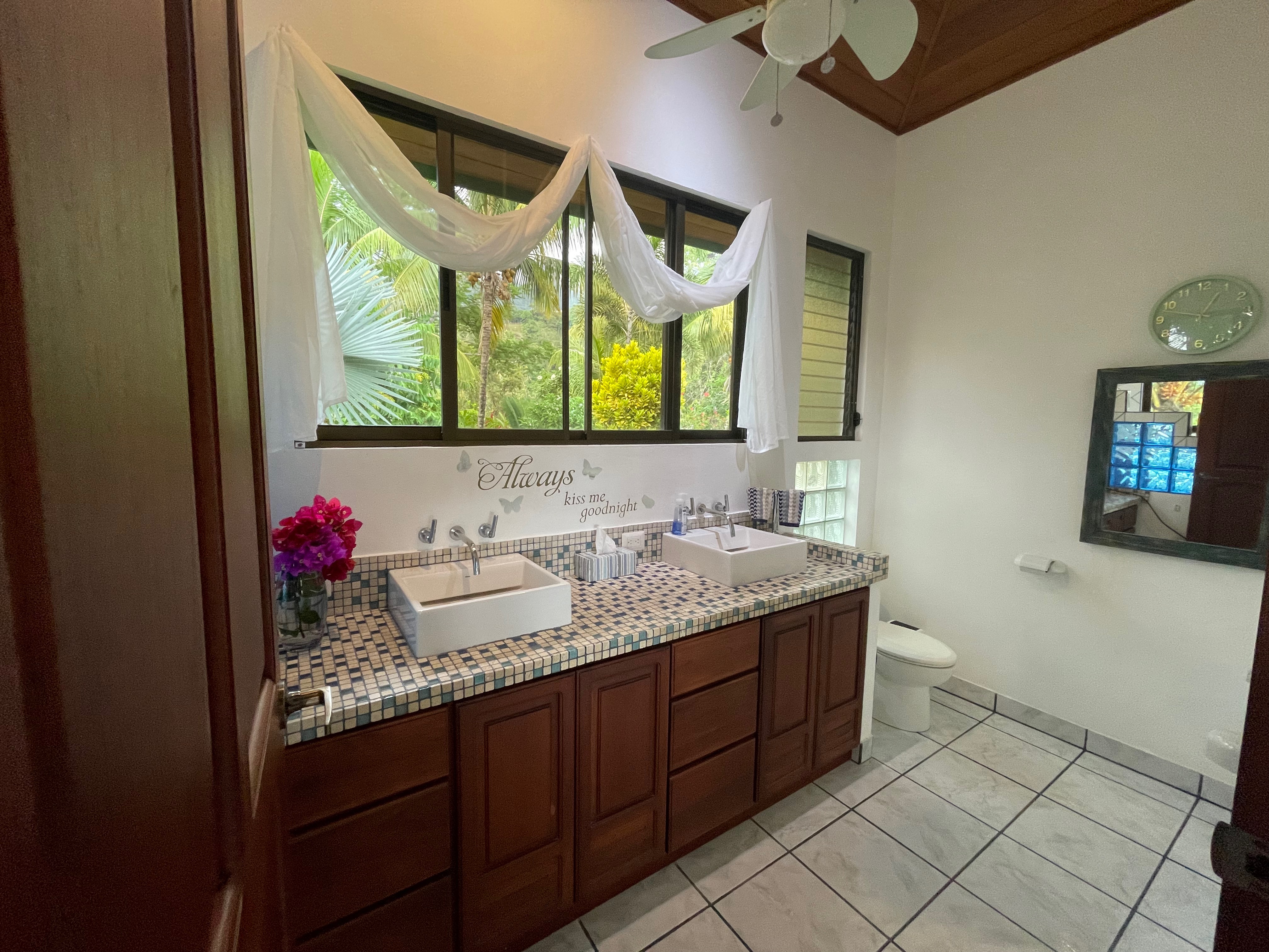 3 bed Single Family Homes For Sale in Ojochal, Puntarenas - thumb 10